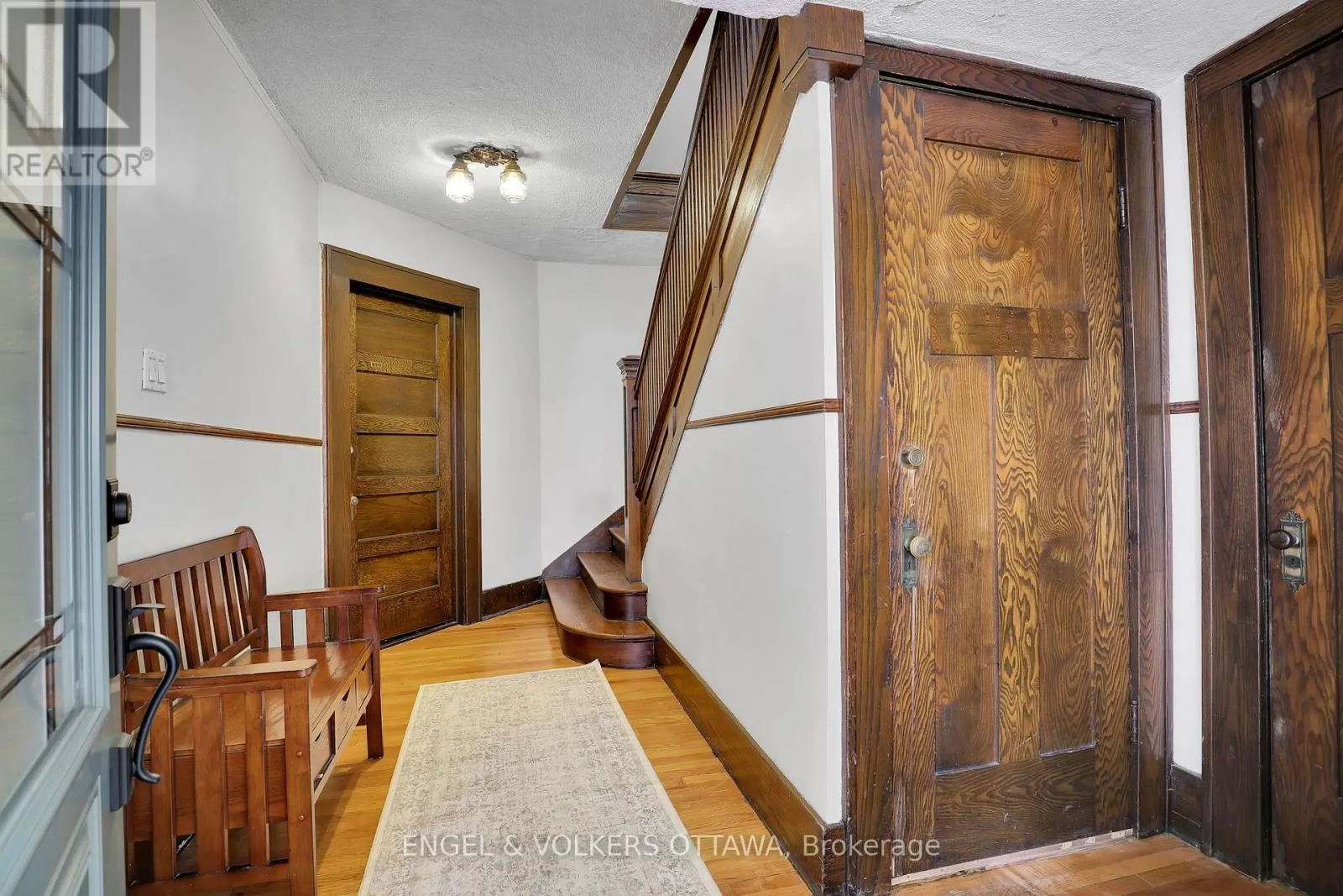 5 WOODLAWN AVENUE