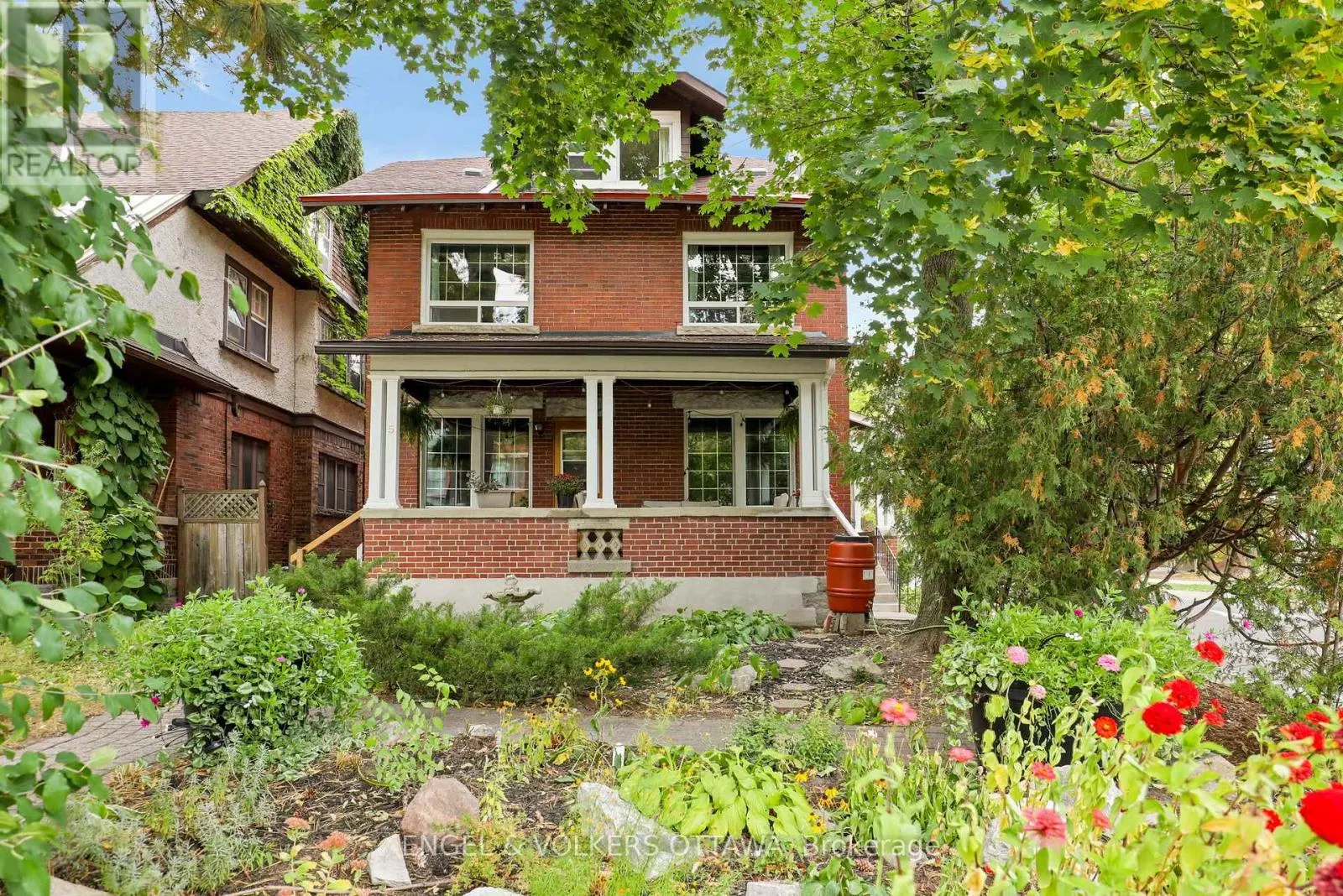 5 WOODLAWN AVENUE