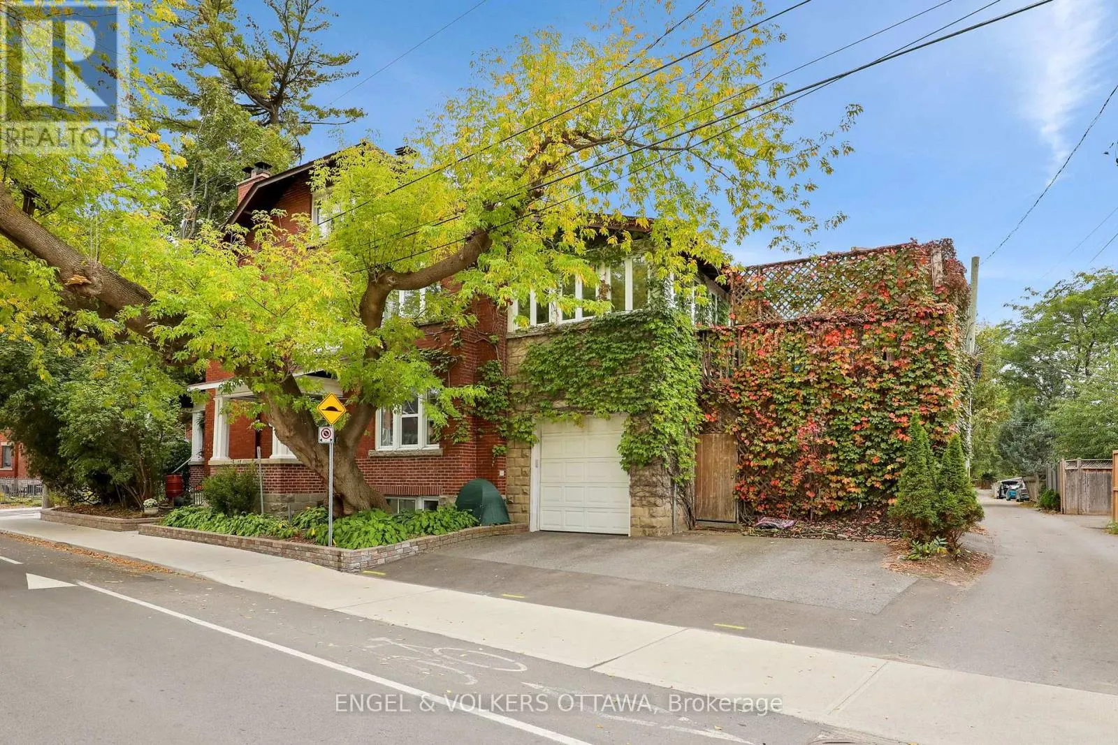 5 WOODLAWN AVENUE