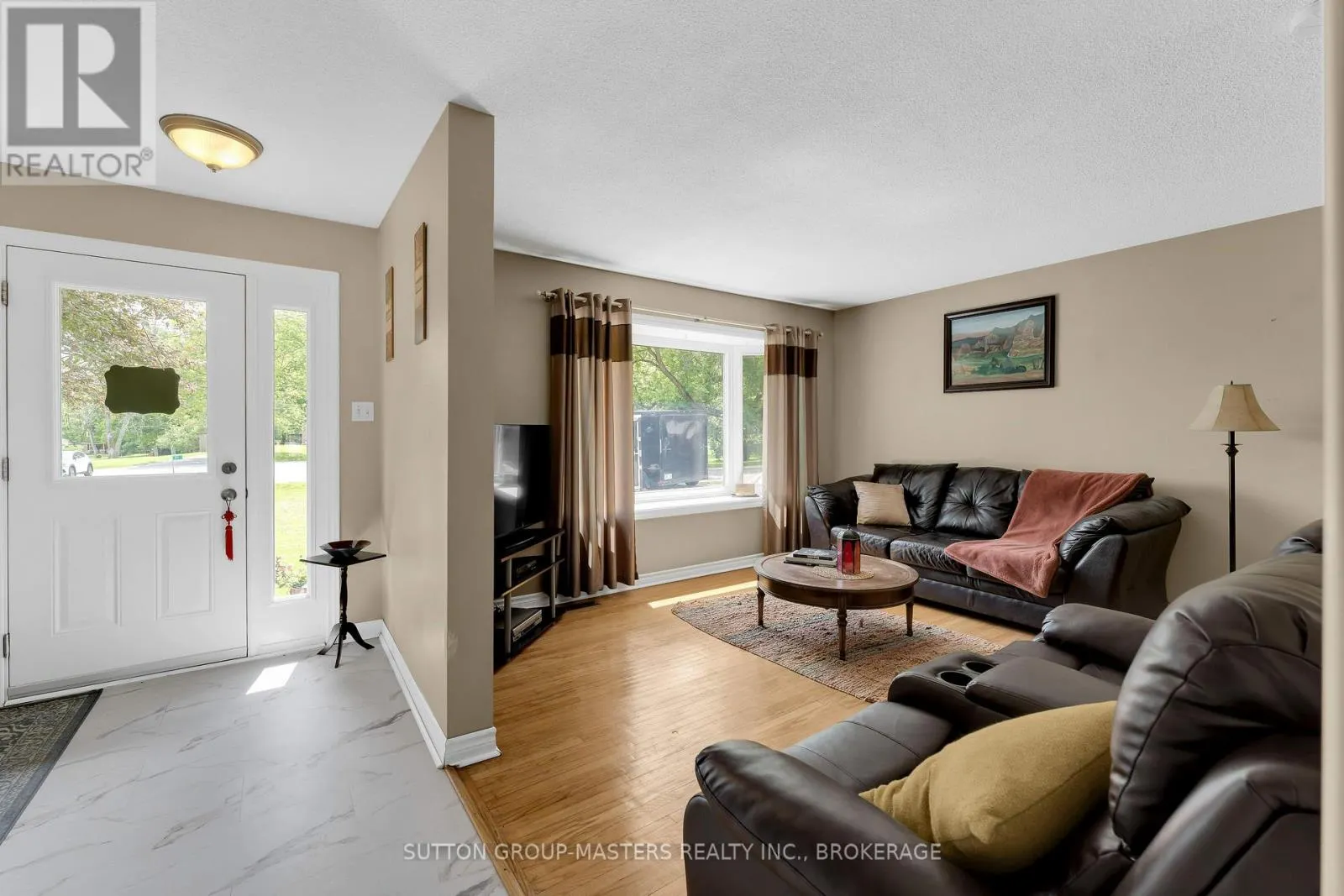 21 MCDONALD CRESCENT