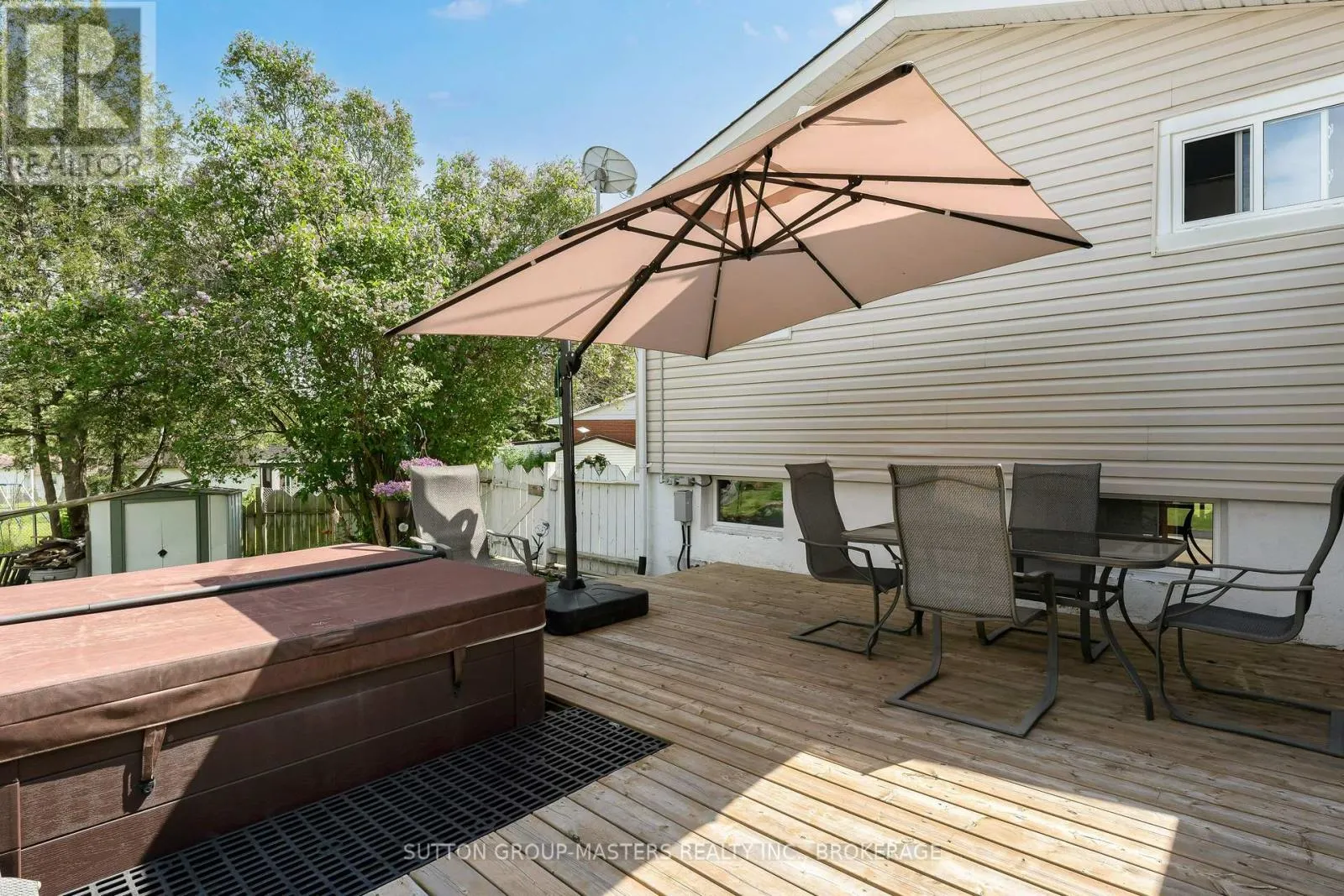 21 MCDONALD CRESCENT