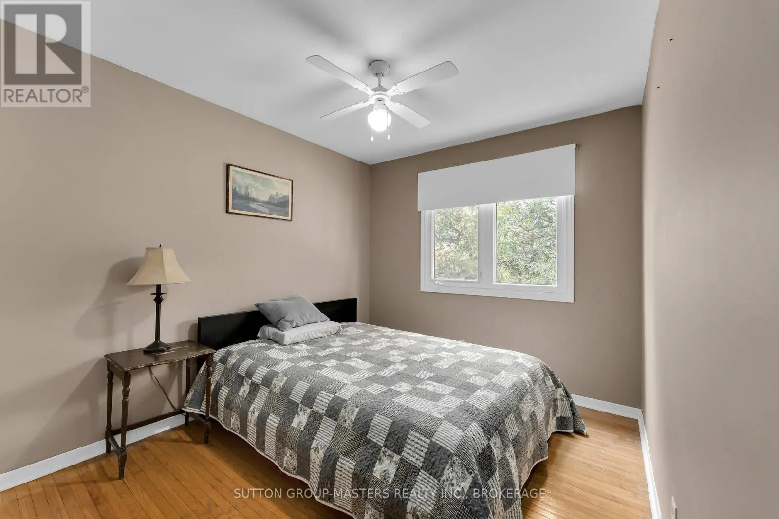 21 MCDONALD CRESCENT