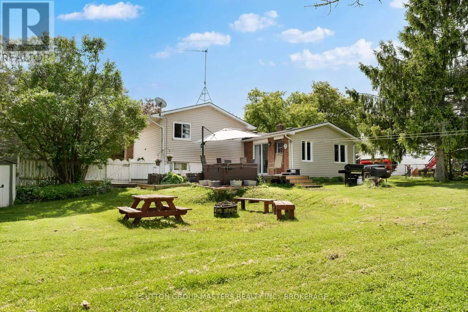 21 MCDONALD CRESCENT