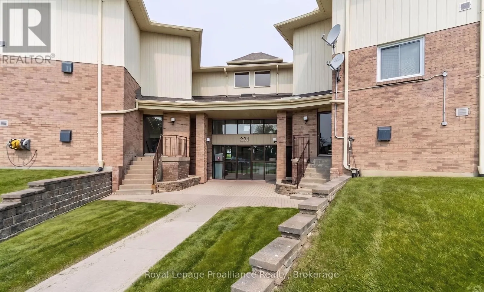 307B - 221 NORTH PARK STREET #307B