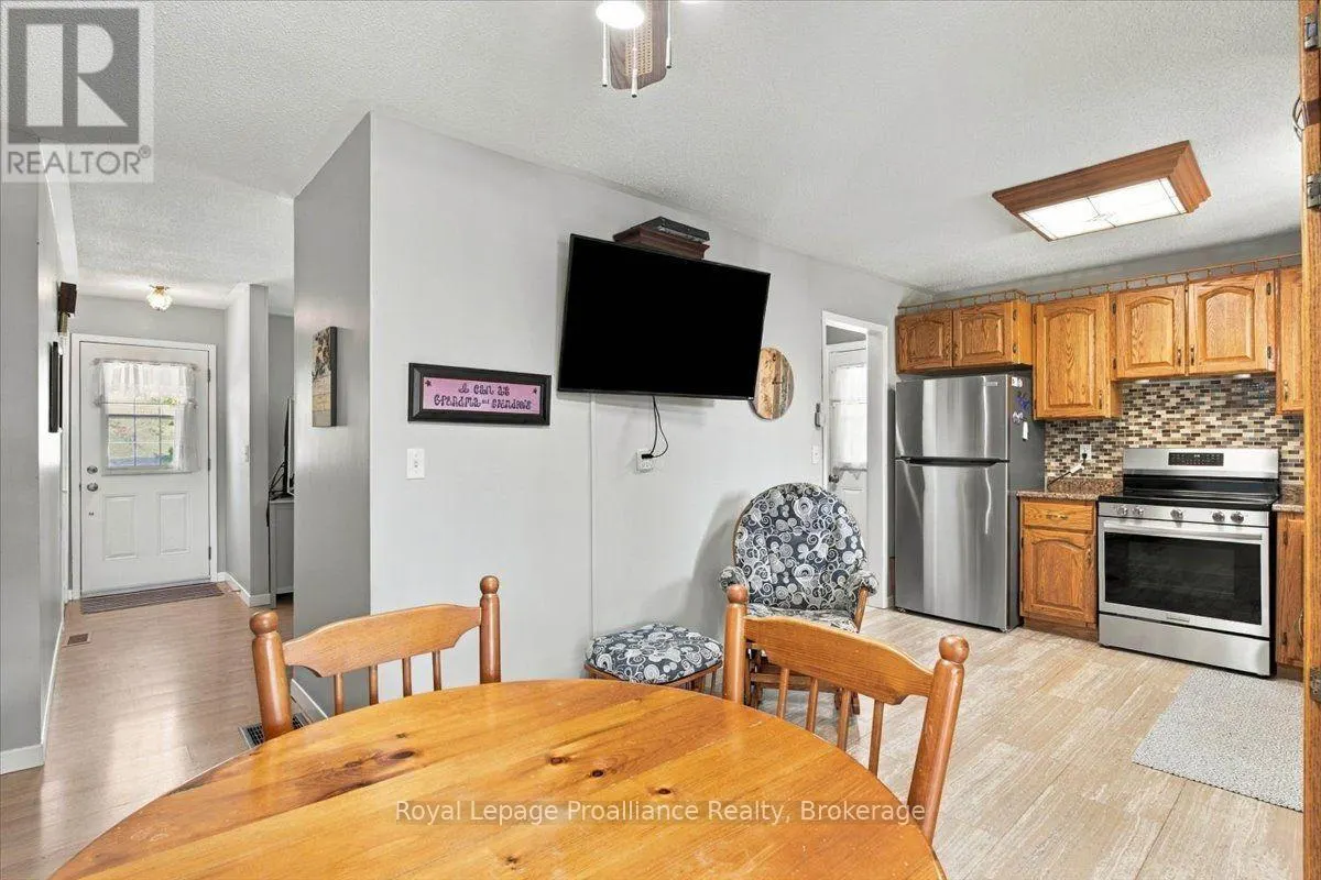 91 CHATTERTON VALLEY CRESCENT