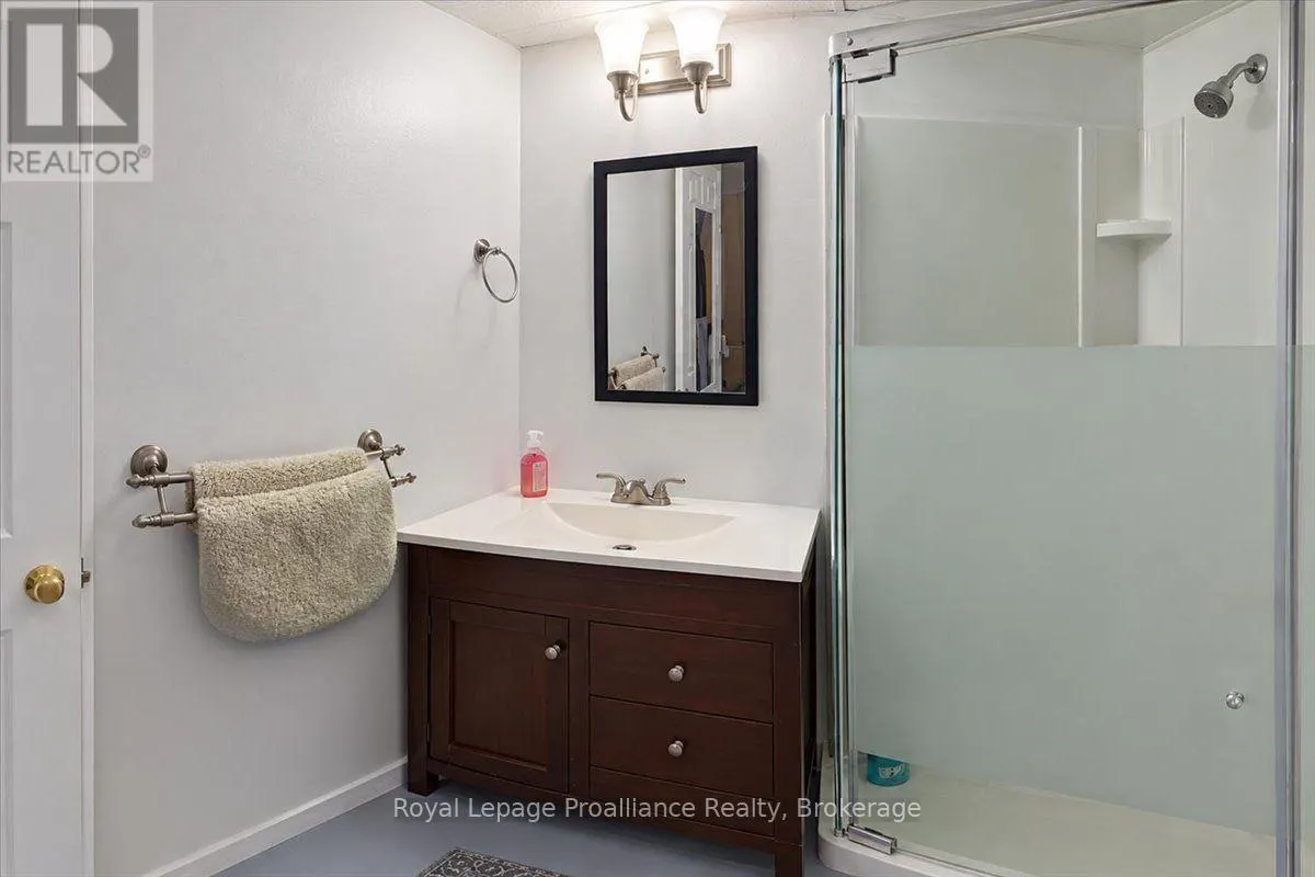91 CHATTERTON VALLEY CRESCENT