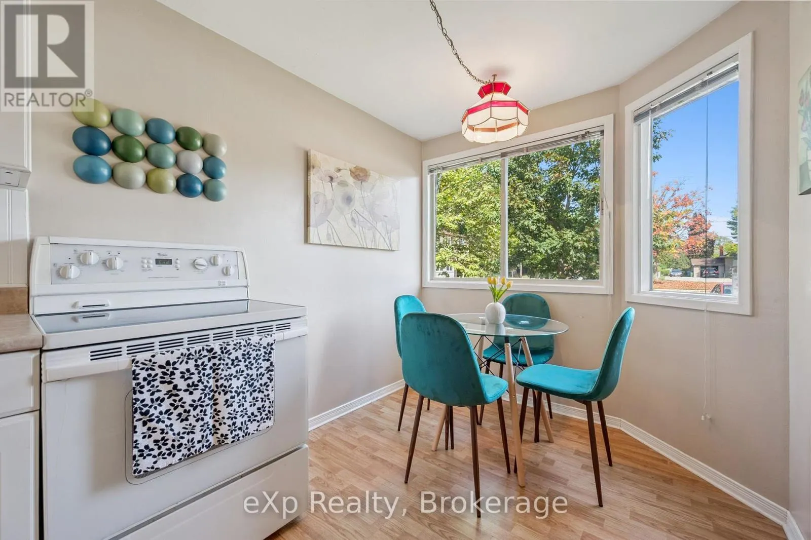 44 - 40 SILVERCREEK PARKWAY N #44