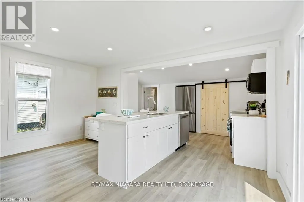 377 CAMBRIDGE ROAD W