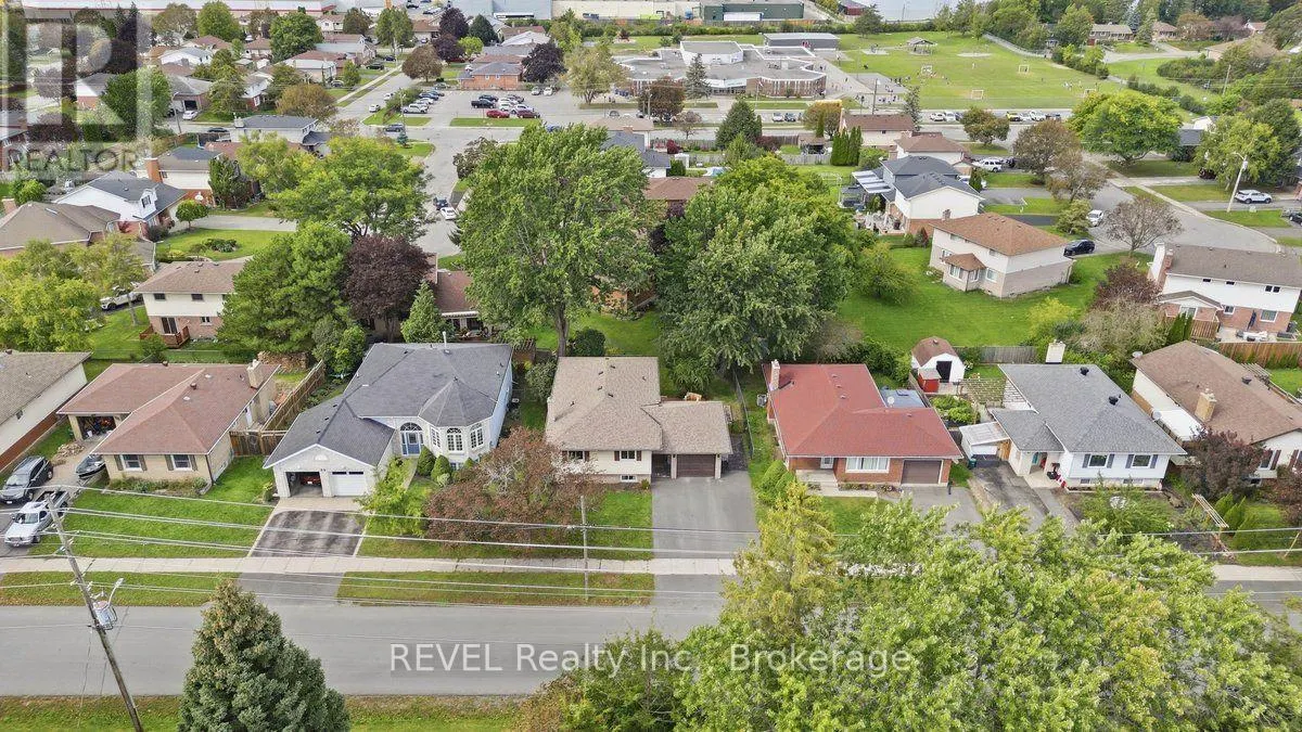 92 MAPLE DRIVE