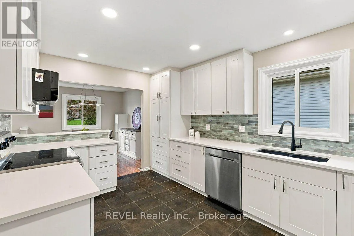 92 MAPLE DRIVE