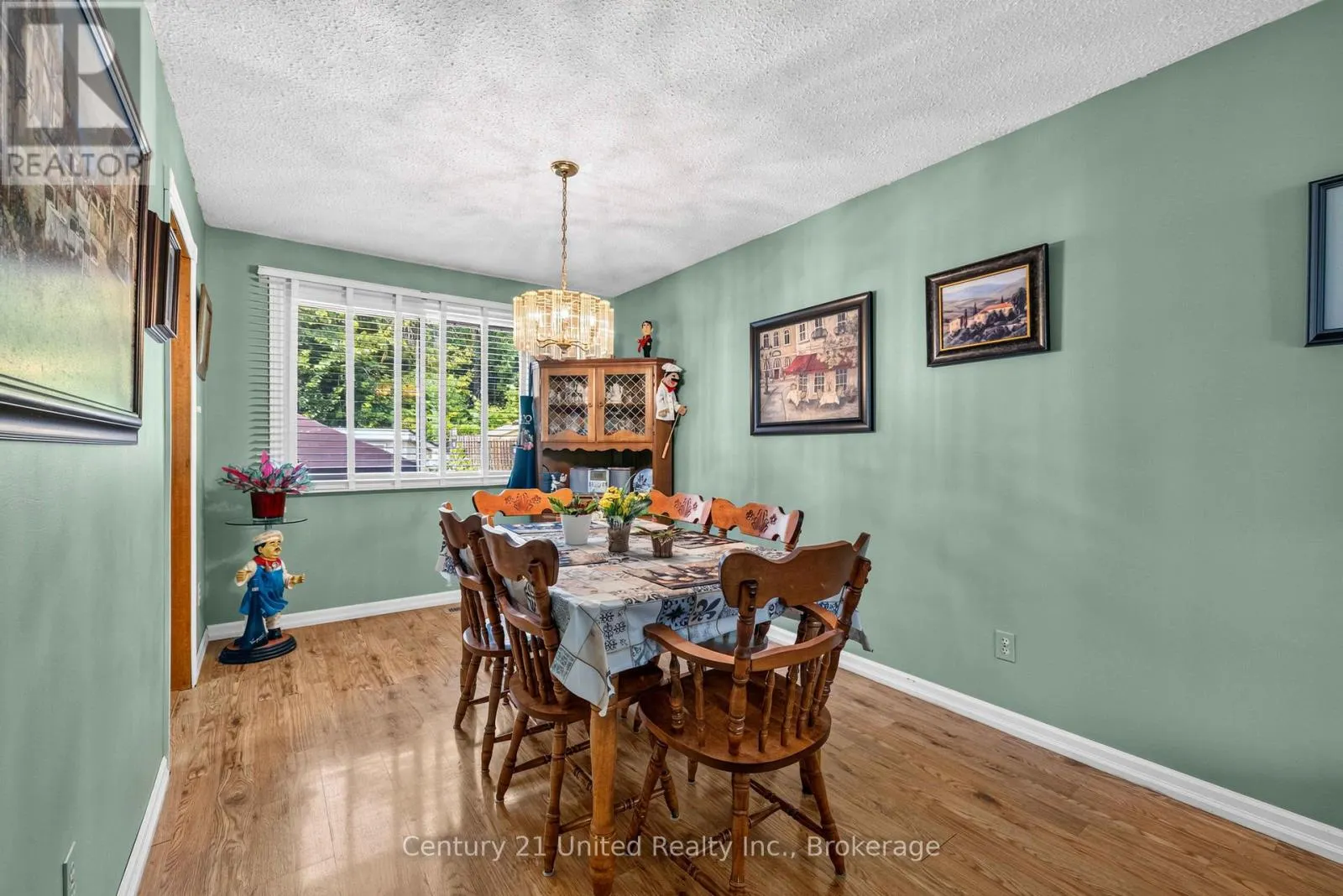 941 GOLFVIEW ROAD
