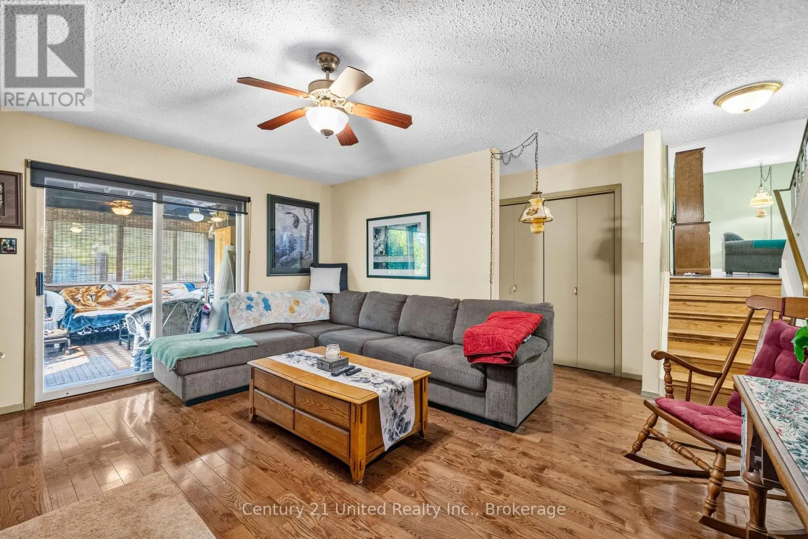 941 GOLFVIEW ROAD