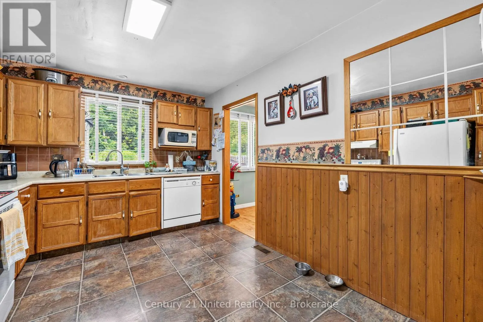941 GOLFVIEW ROAD