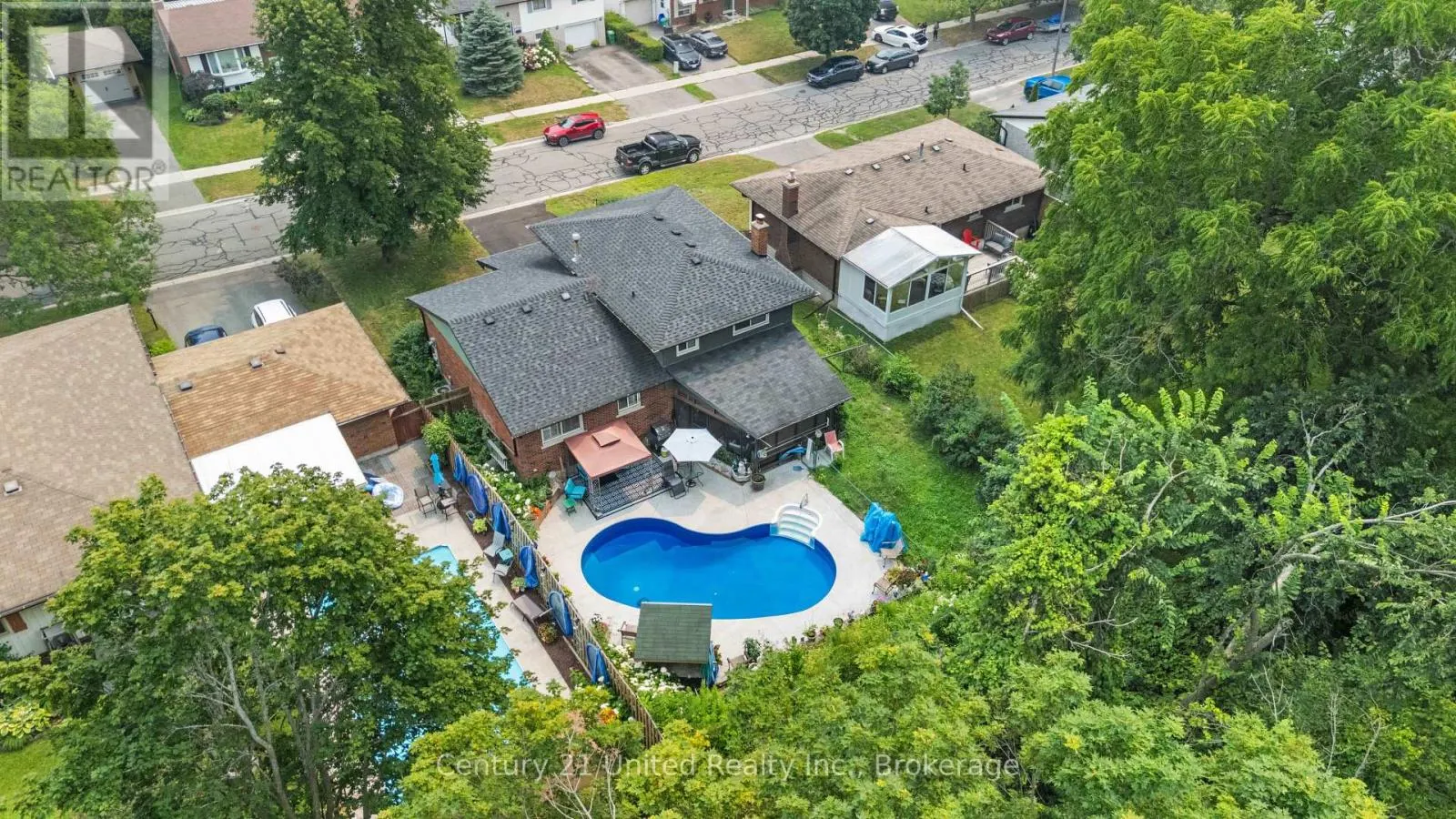 941 GOLFVIEW ROAD