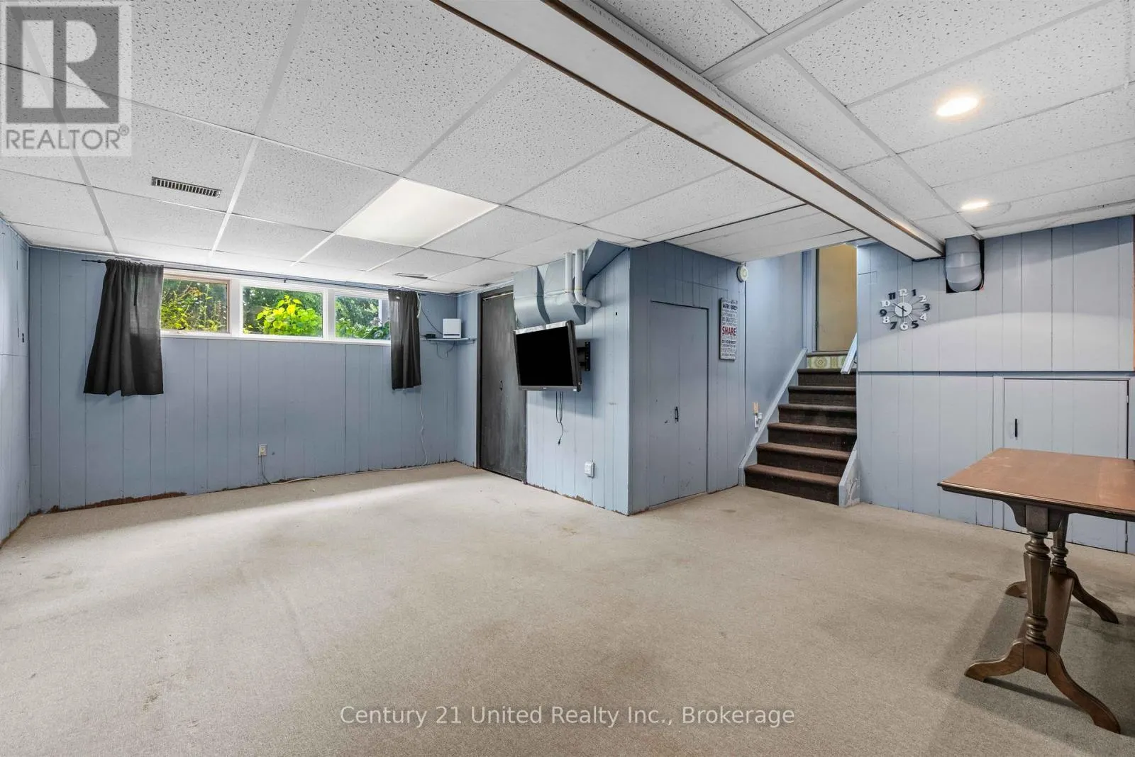 941 GOLFVIEW ROAD