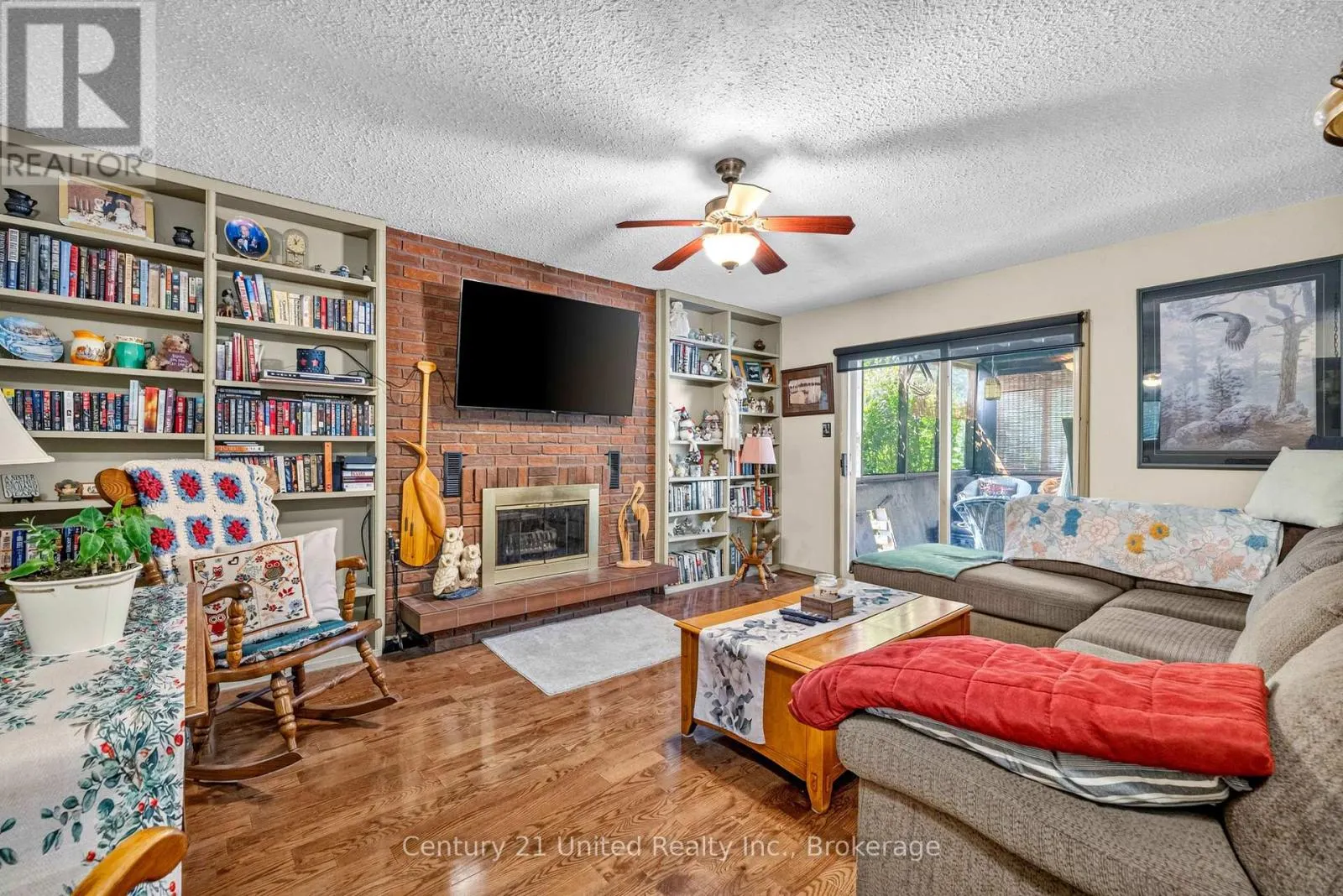 941 GOLFVIEW ROAD