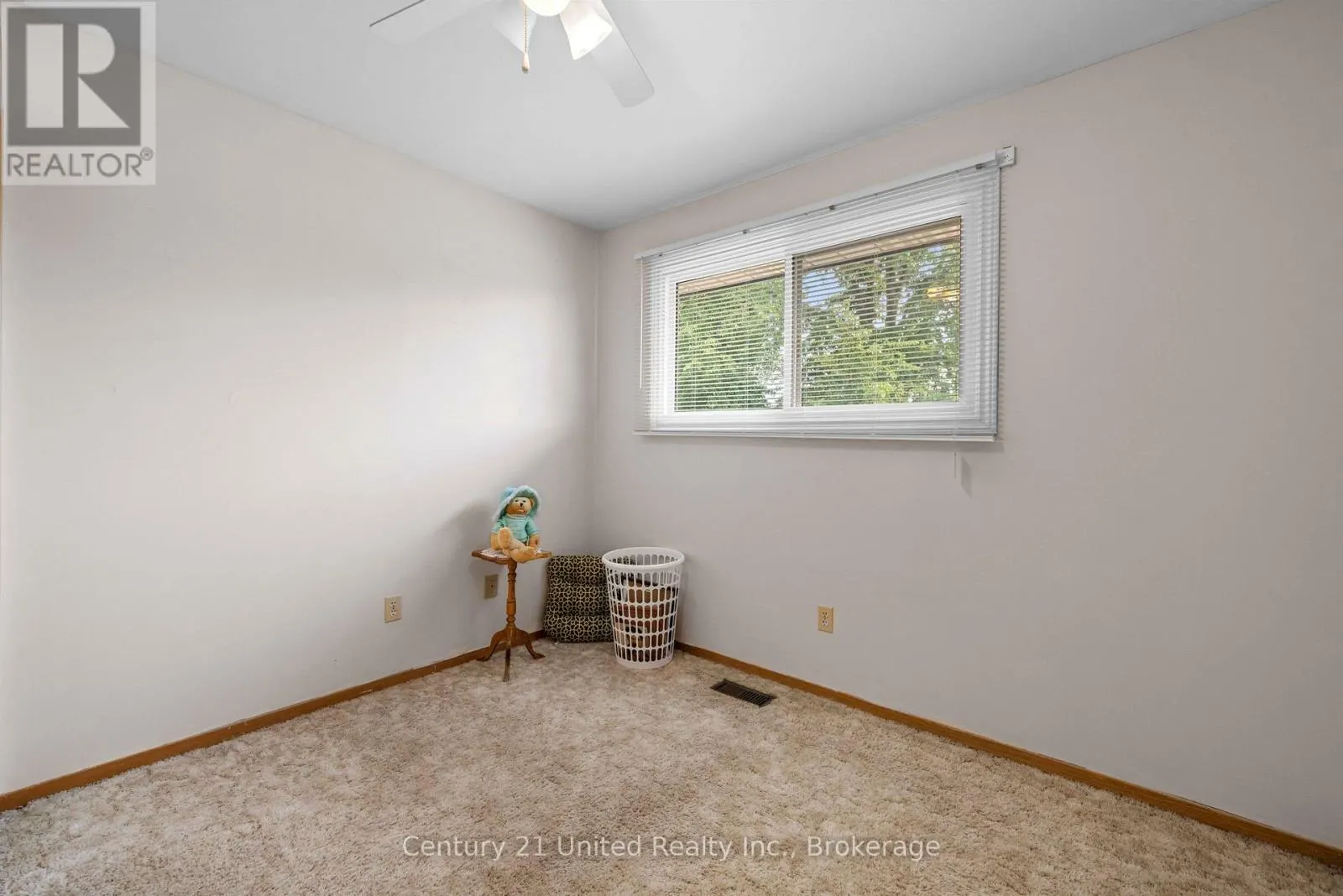 941 GOLFVIEW ROAD