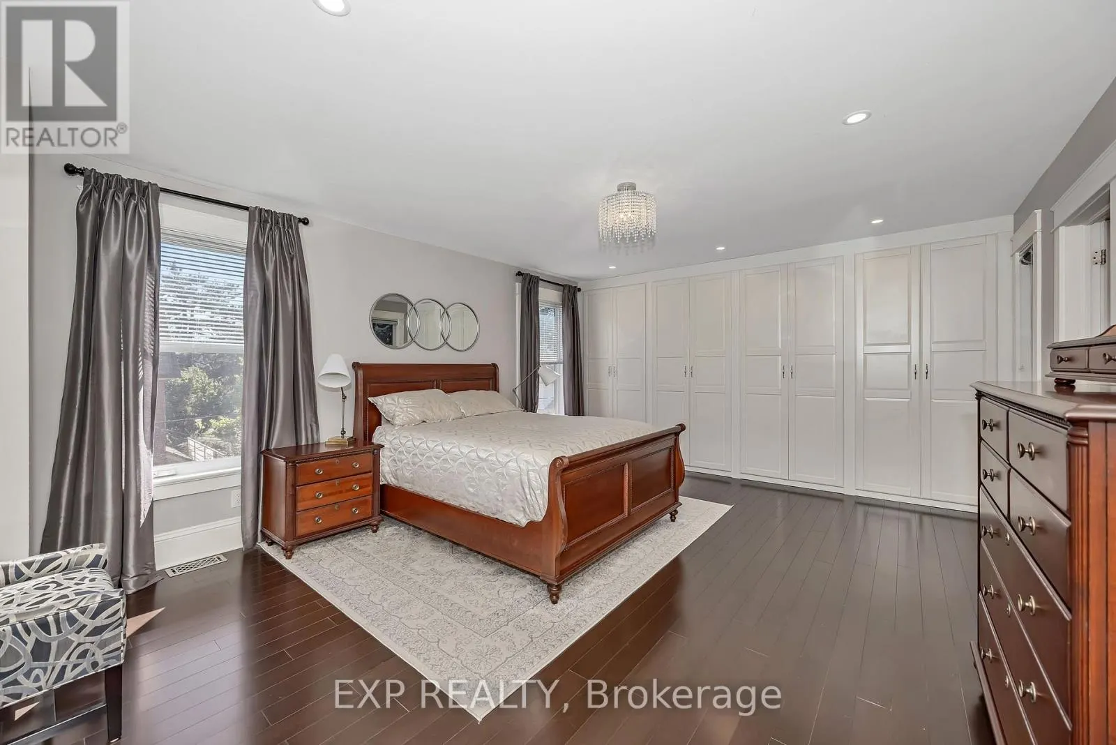 134 BROADWAY AVENUE