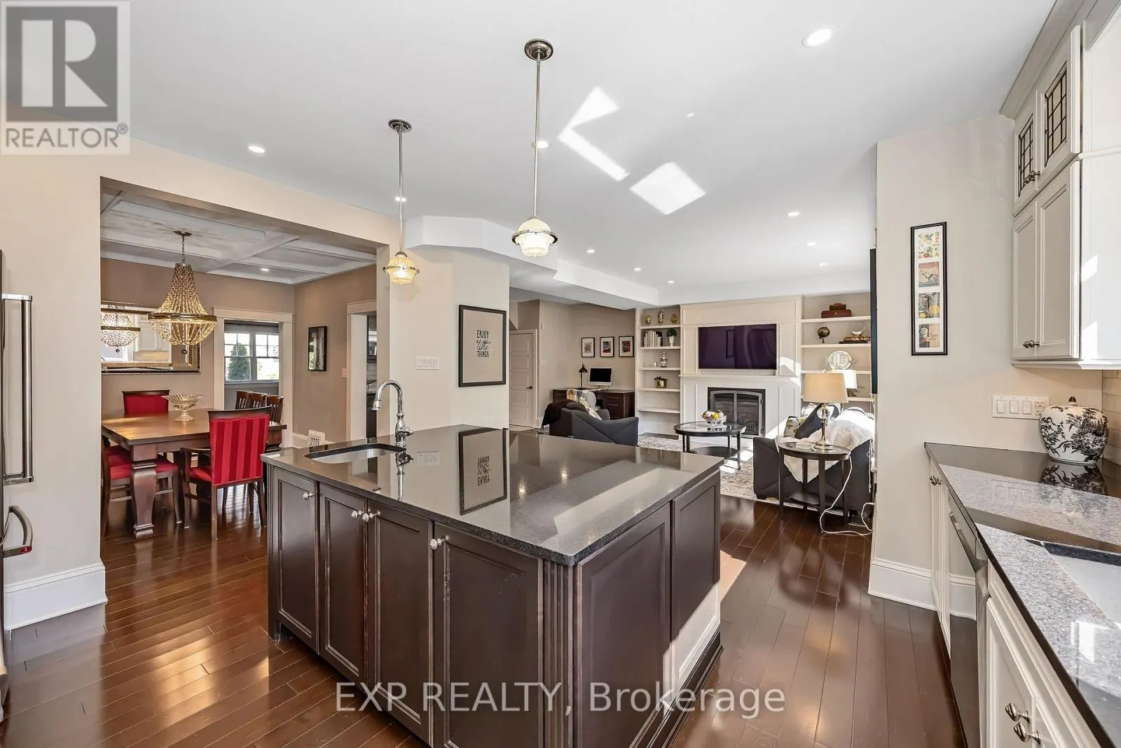 134 BROADWAY AVENUE