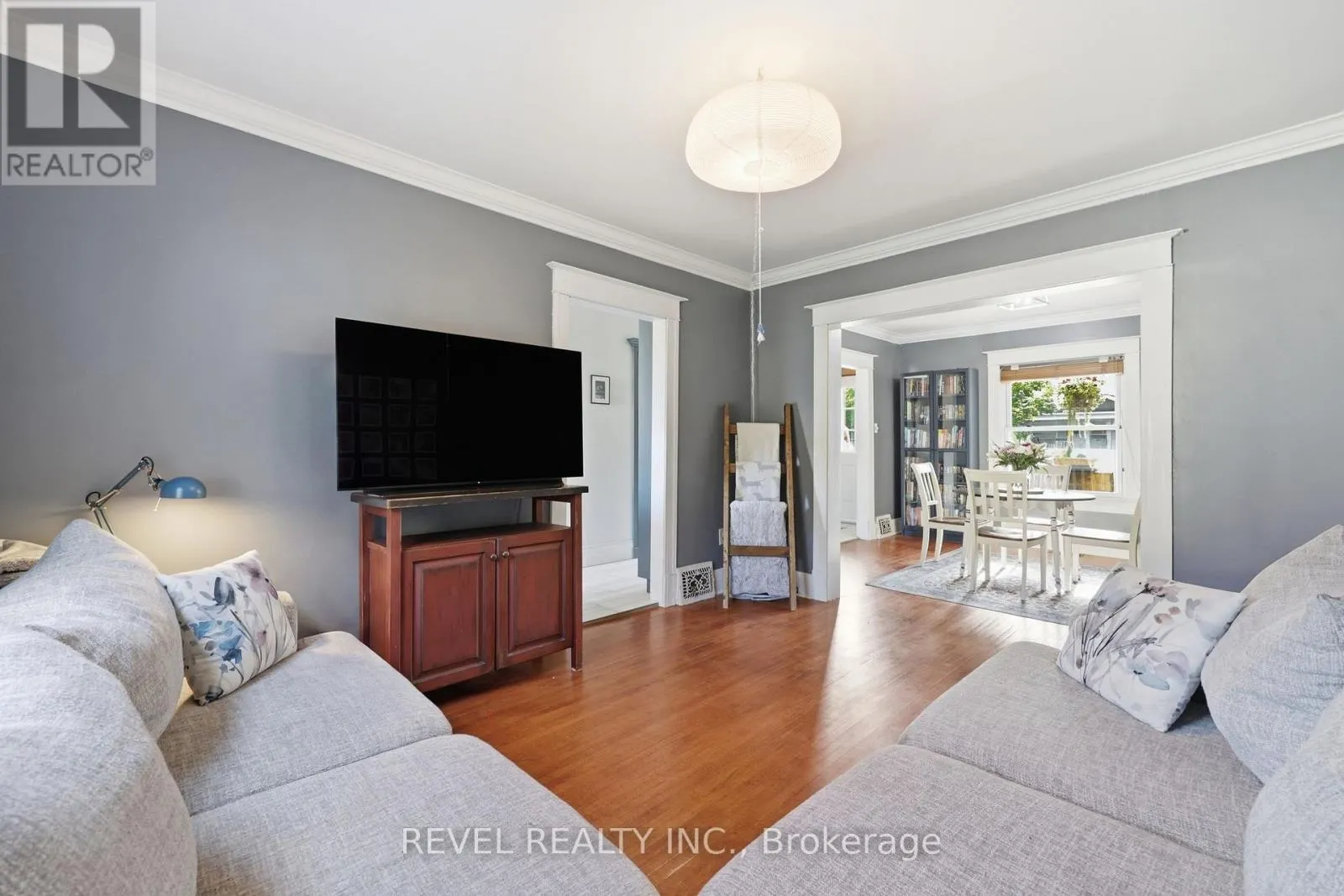 52 BERRYMAN AVENUE