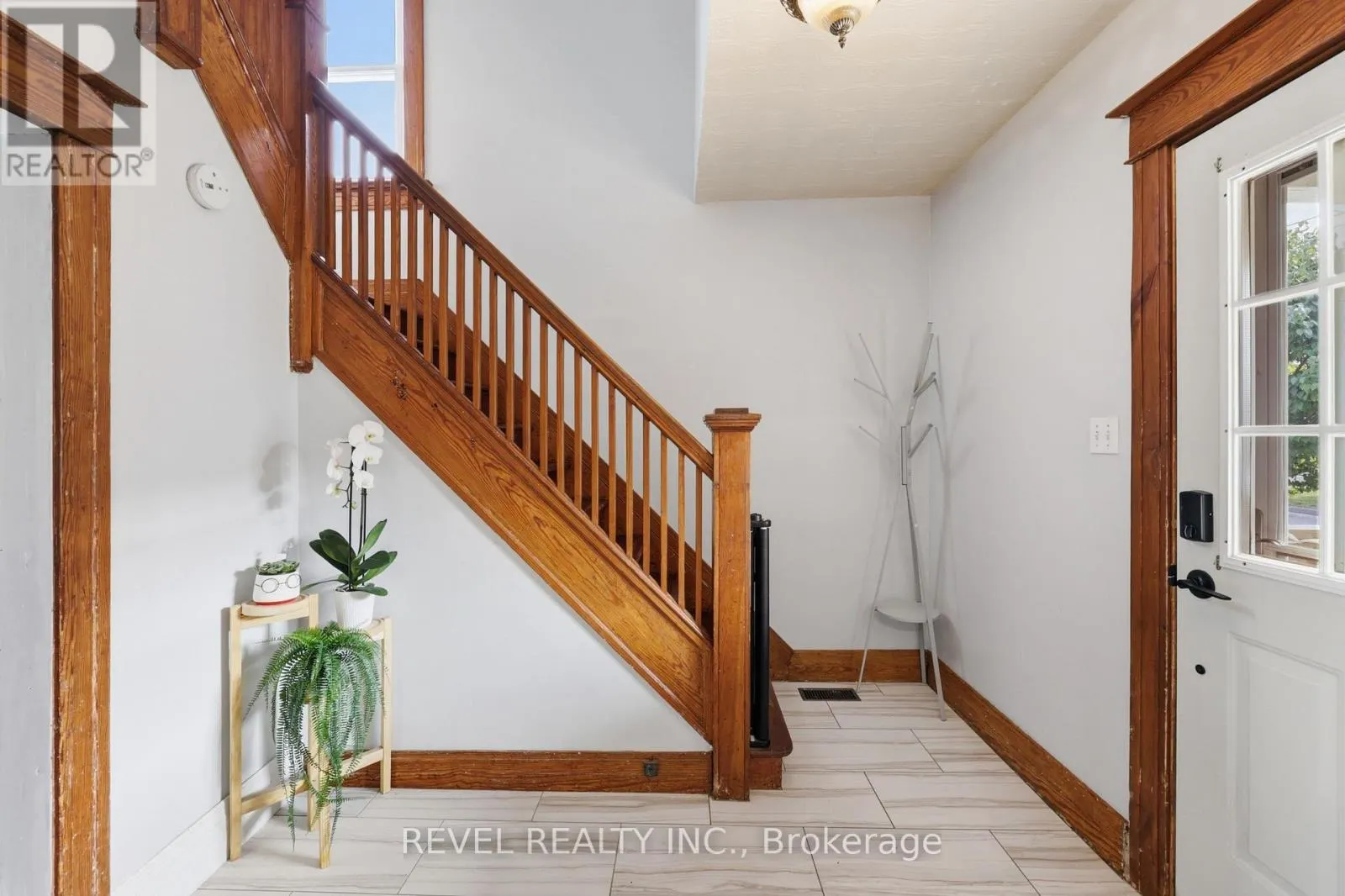 52 BERRYMAN AVENUE