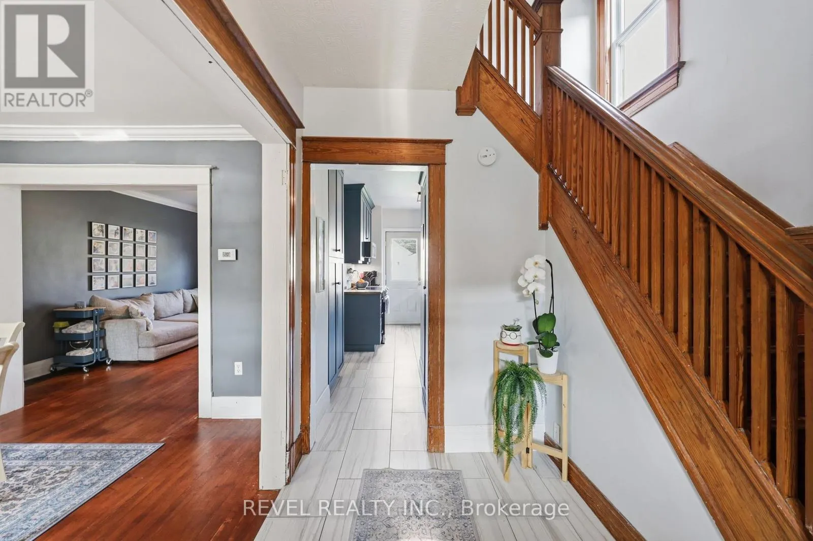52 BERRYMAN AVENUE