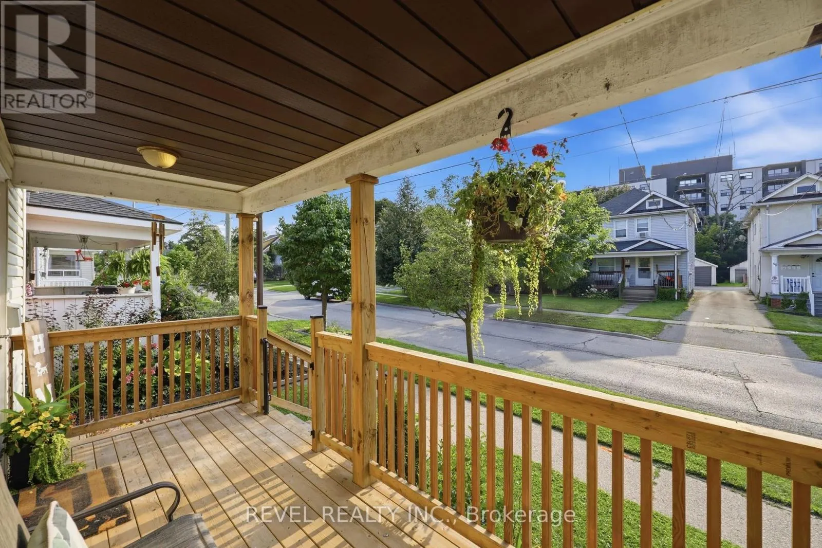 52 BERRYMAN AVENUE