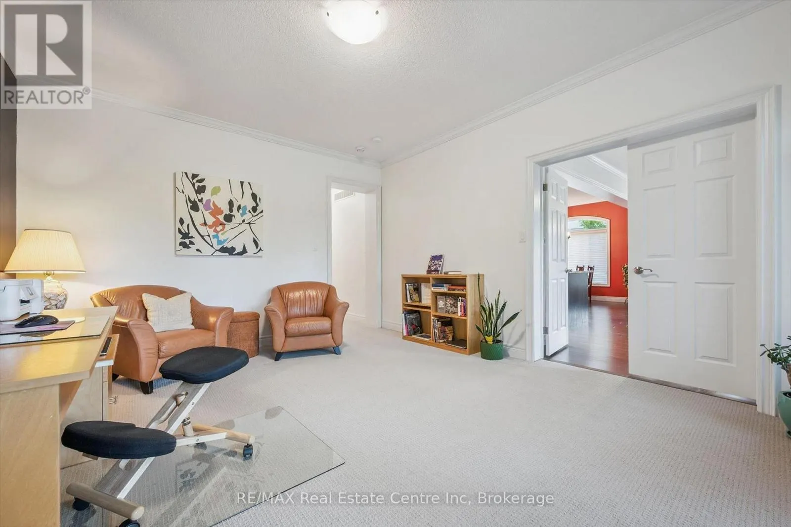 1 - 39 KAY CRESCENT #1