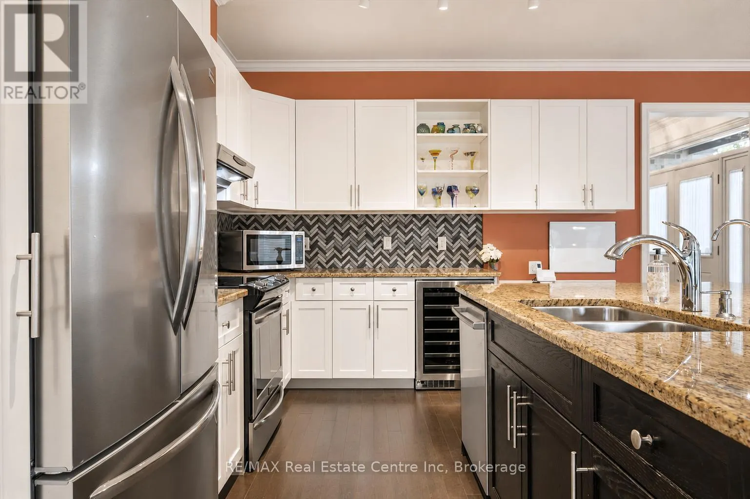 1 - 39 KAY CRESCENT #1