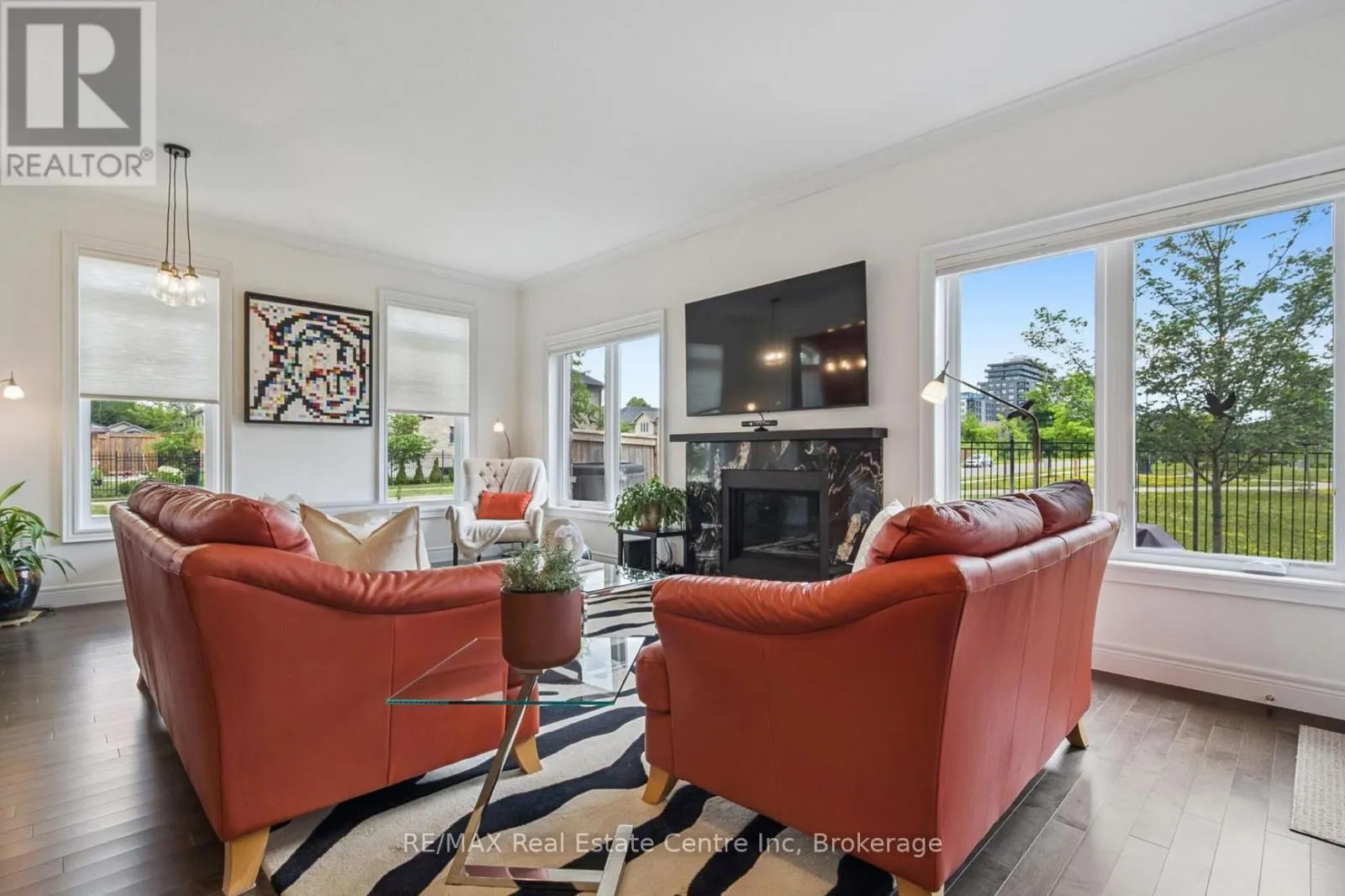 1 - 39 KAY CRESCENT #1