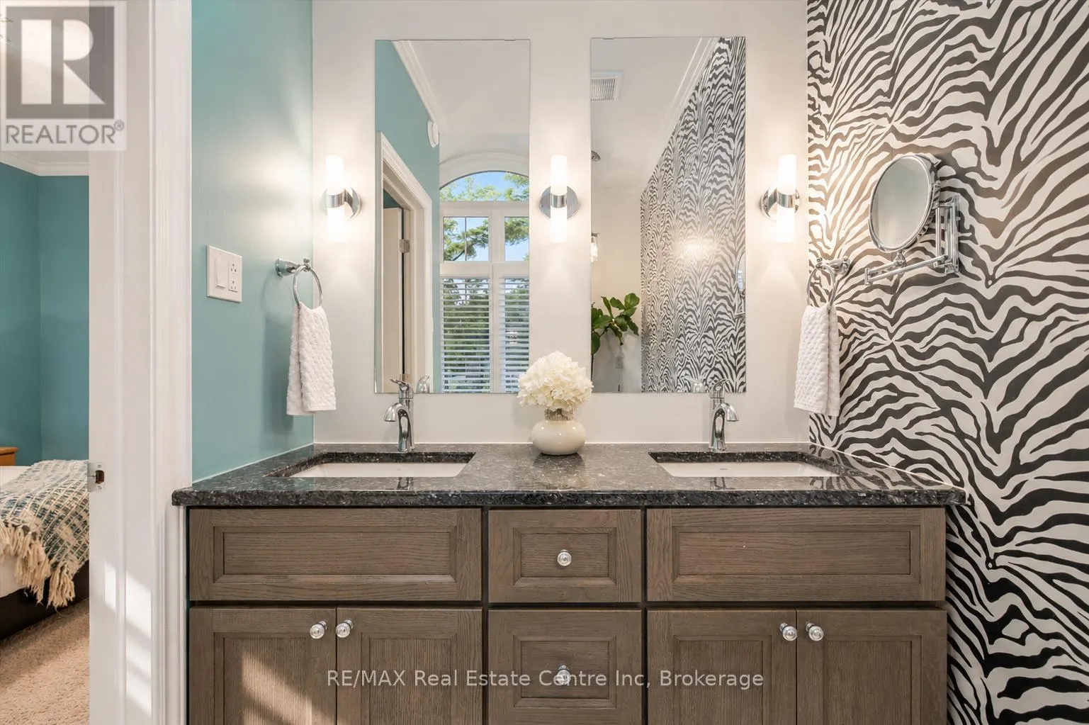 1 - 39 KAY CRESCENT #1