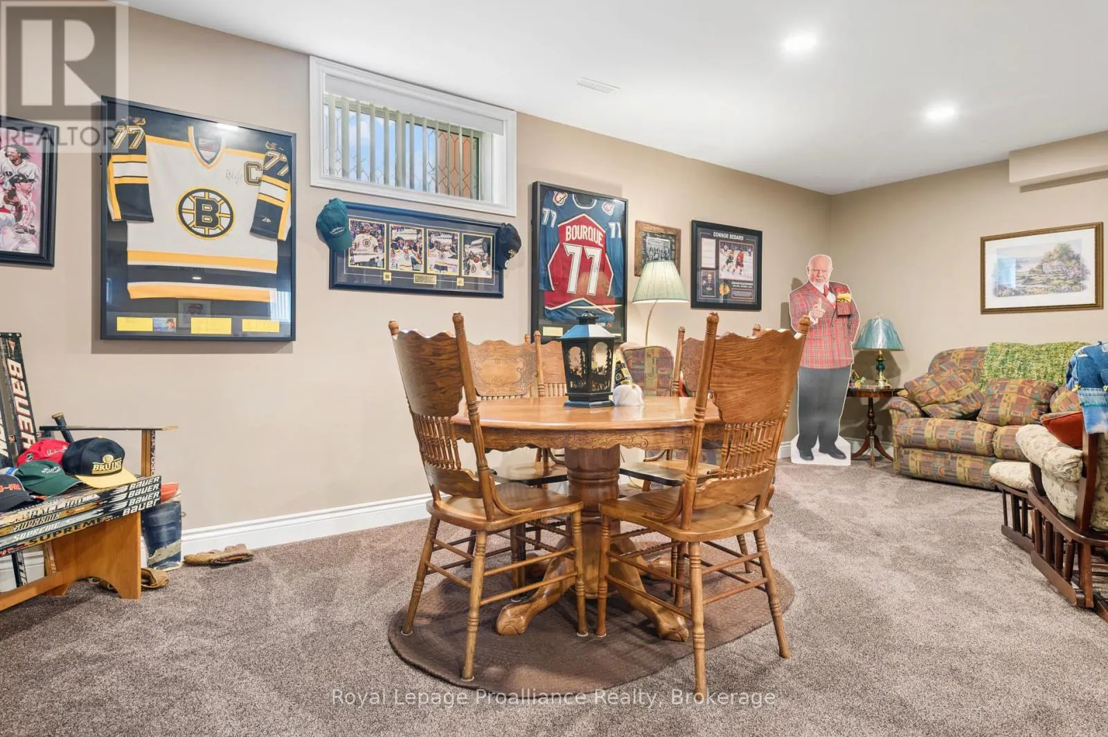 2 BEVAN DRIVE