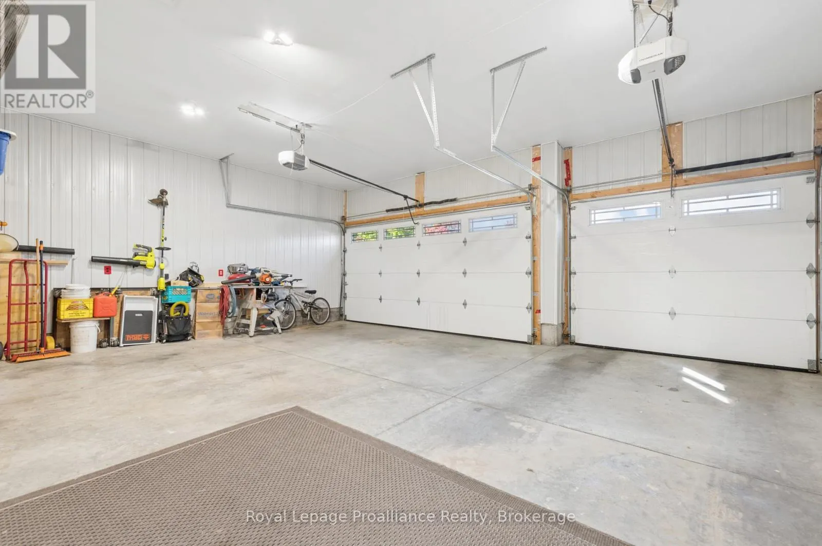 2 BEVAN DRIVE