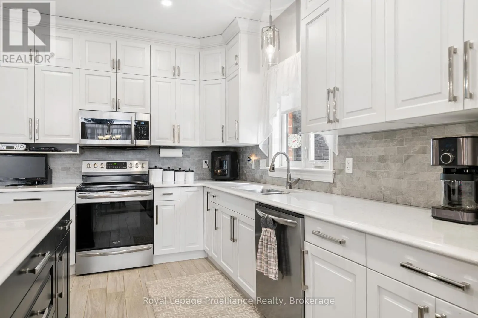 2 BEVAN DRIVE