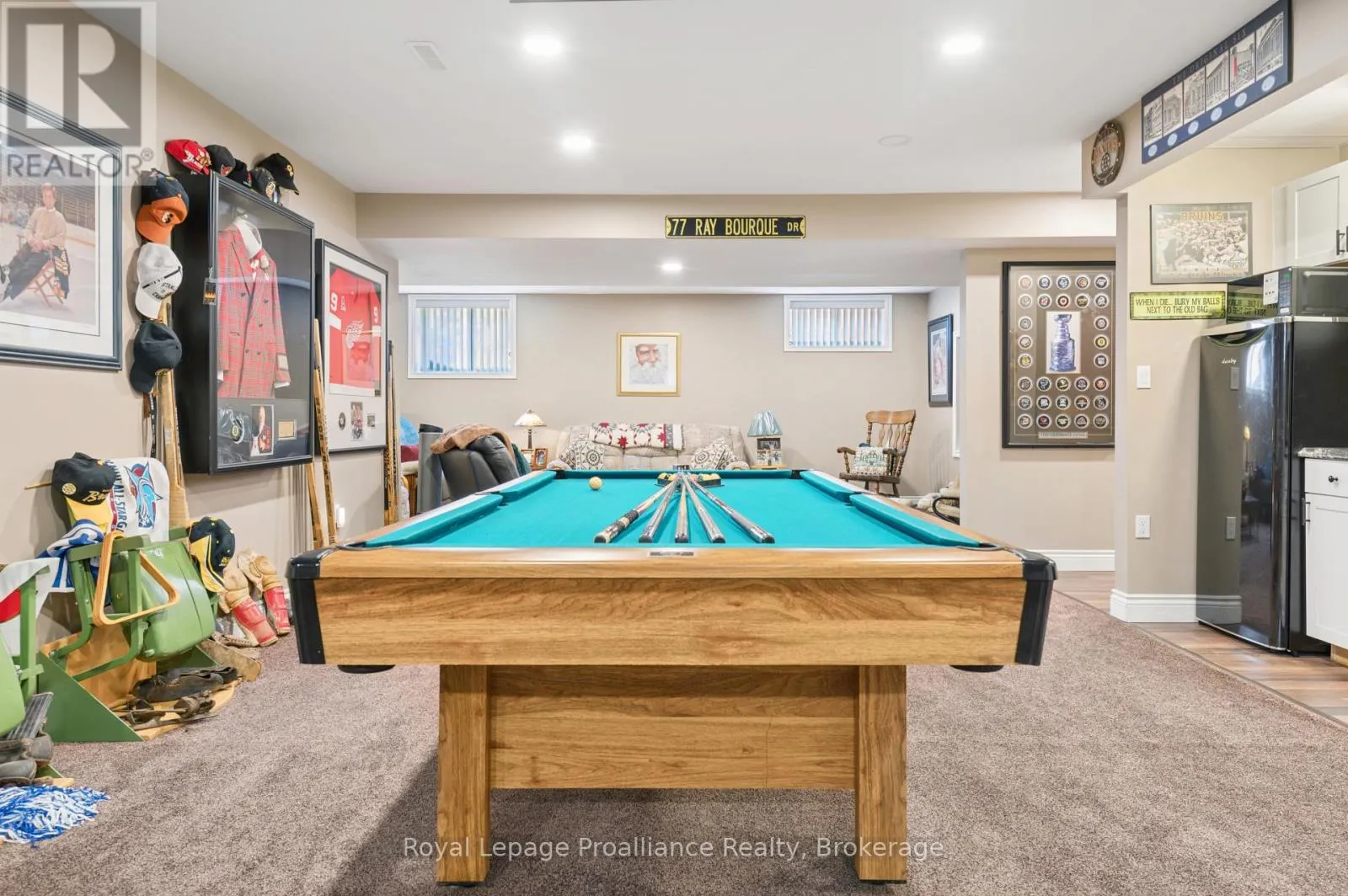 2 BEVAN DRIVE