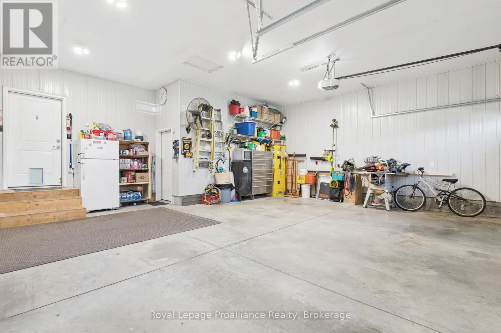 2 BEVAN DRIVE