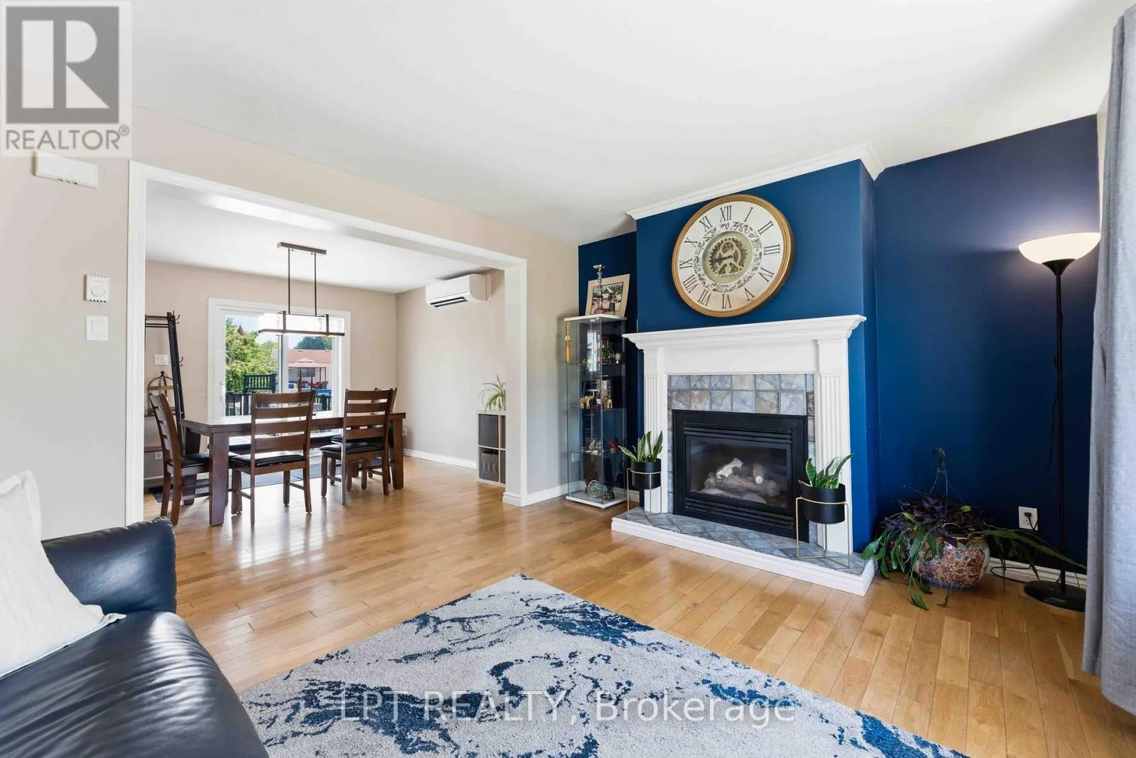 34 FRINGEWOOD DRIVE