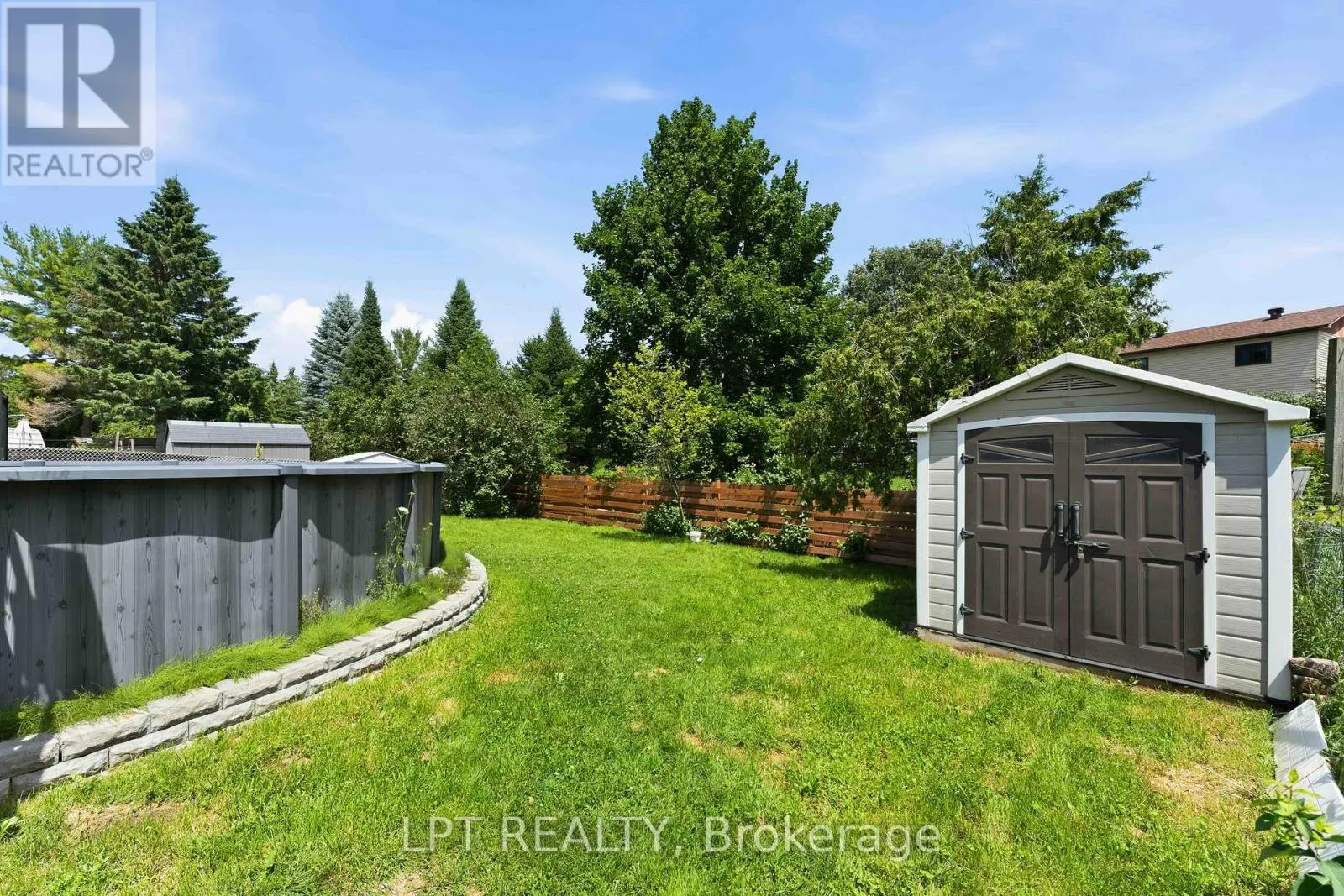 34 FRINGEWOOD DRIVE
