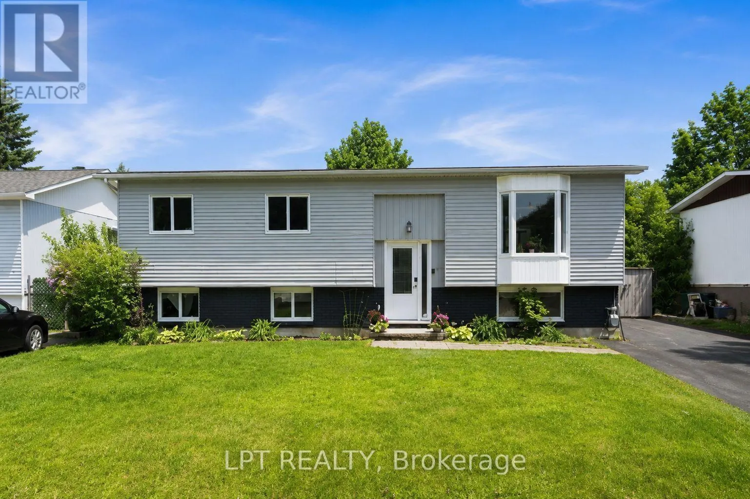 34 FRINGEWOOD DRIVE