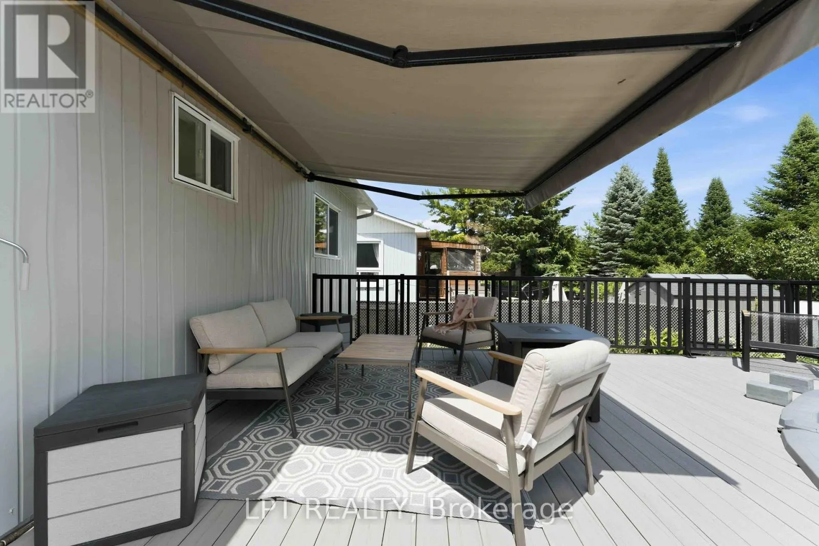 34 FRINGEWOOD DRIVE