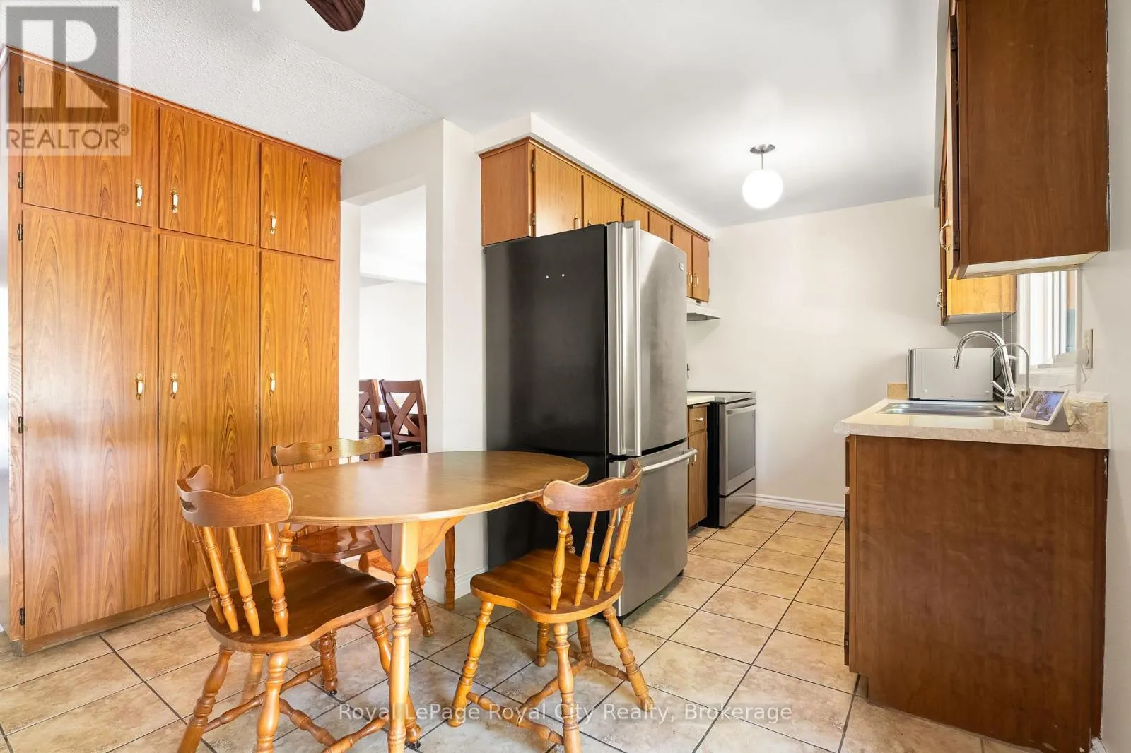 121 IMPERIAL ROAD N