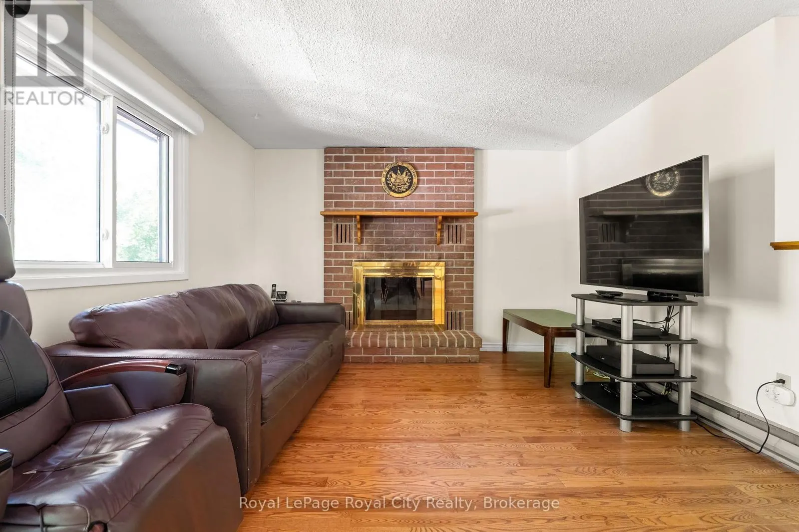 121 IMPERIAL ROAD N