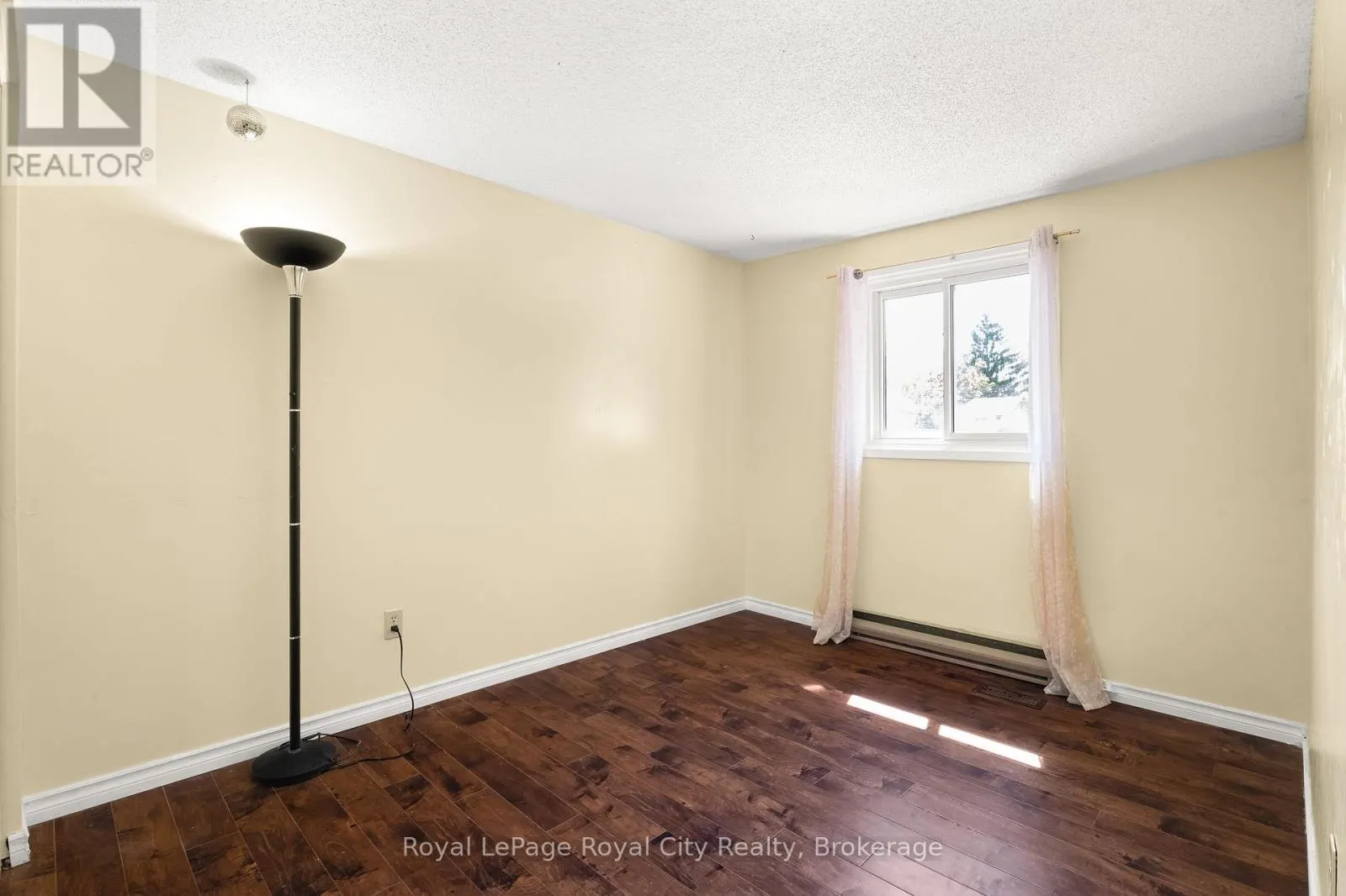 121 IMPERIAL ROAD N