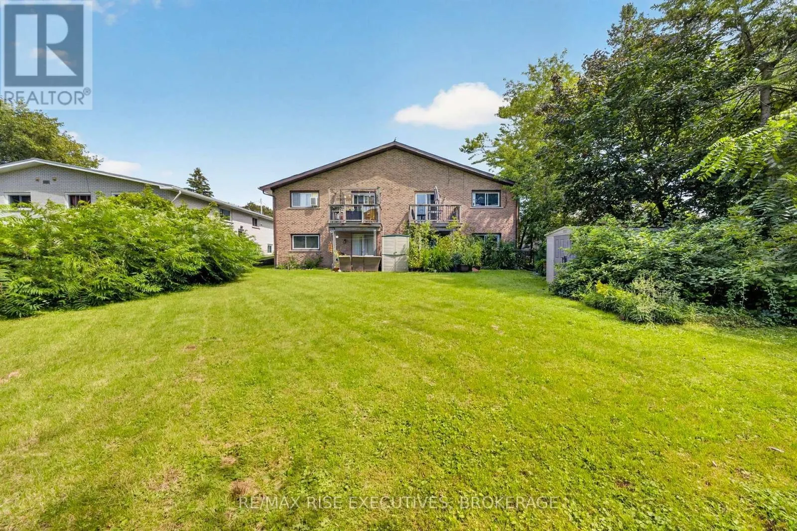 33 MONTGOMERY BOULEVARD