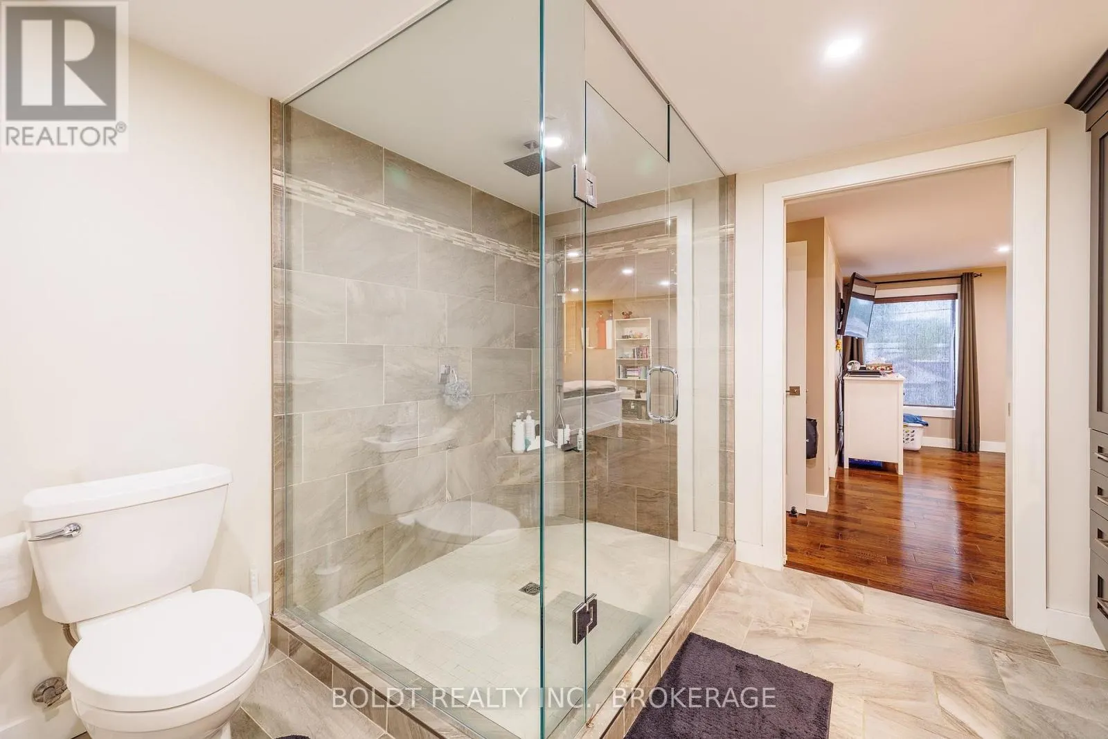 13-15 SECORD DRIVE