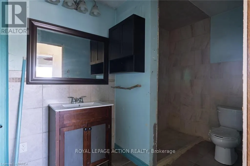 1459 LAKESHORE ROAD