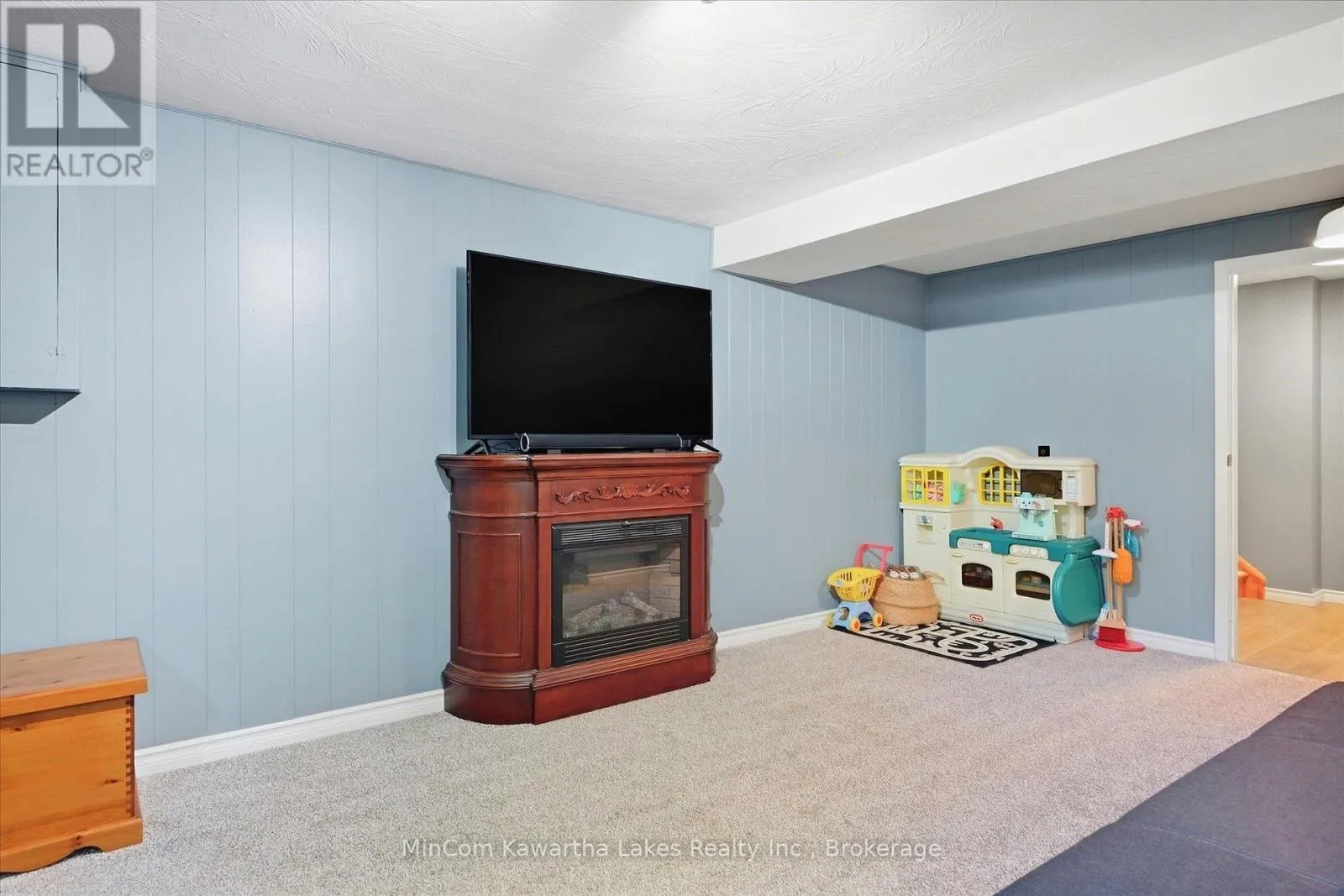 472 HIGHLAND ROAD