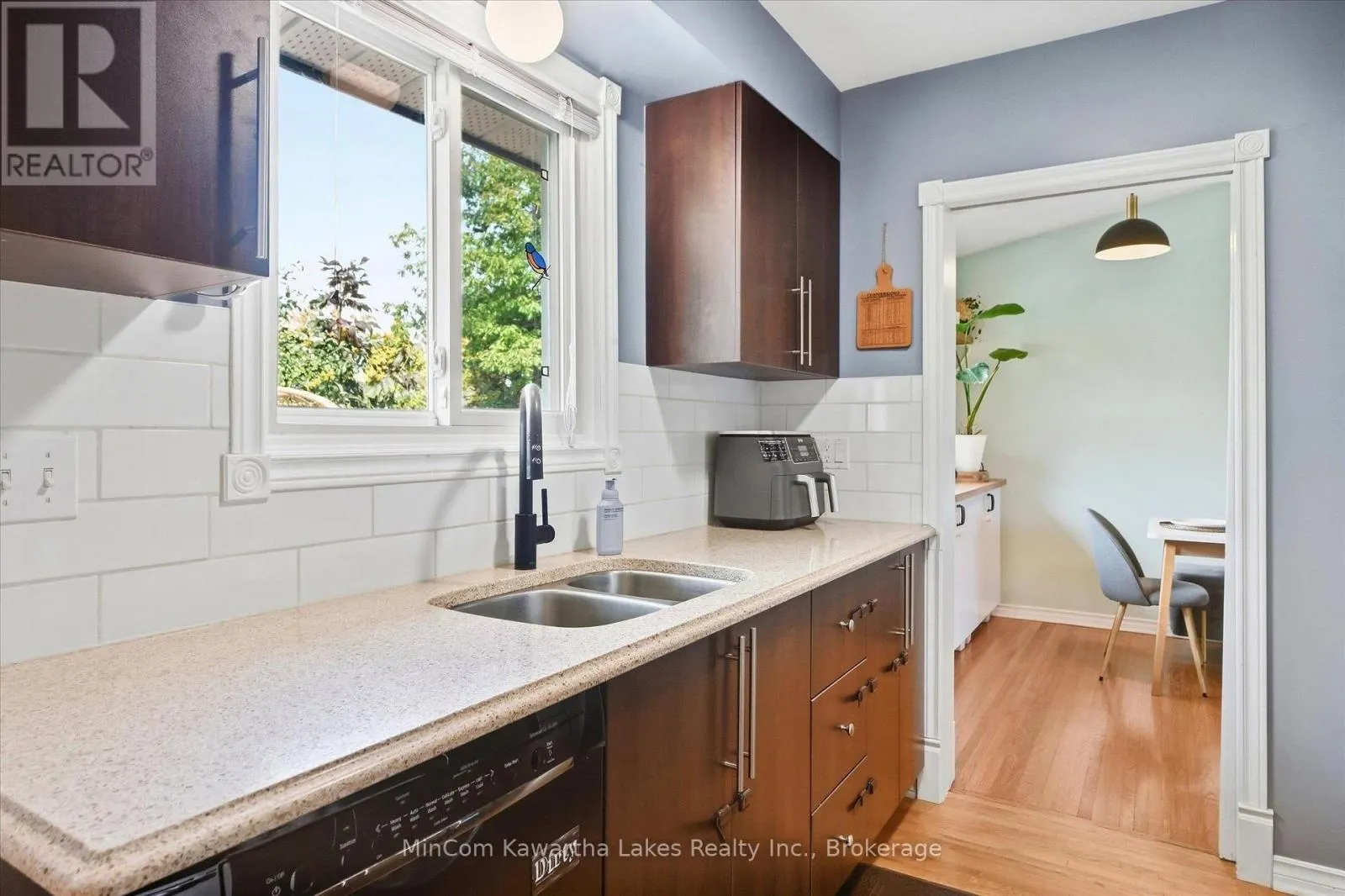 472 HIGHLAND ROAD