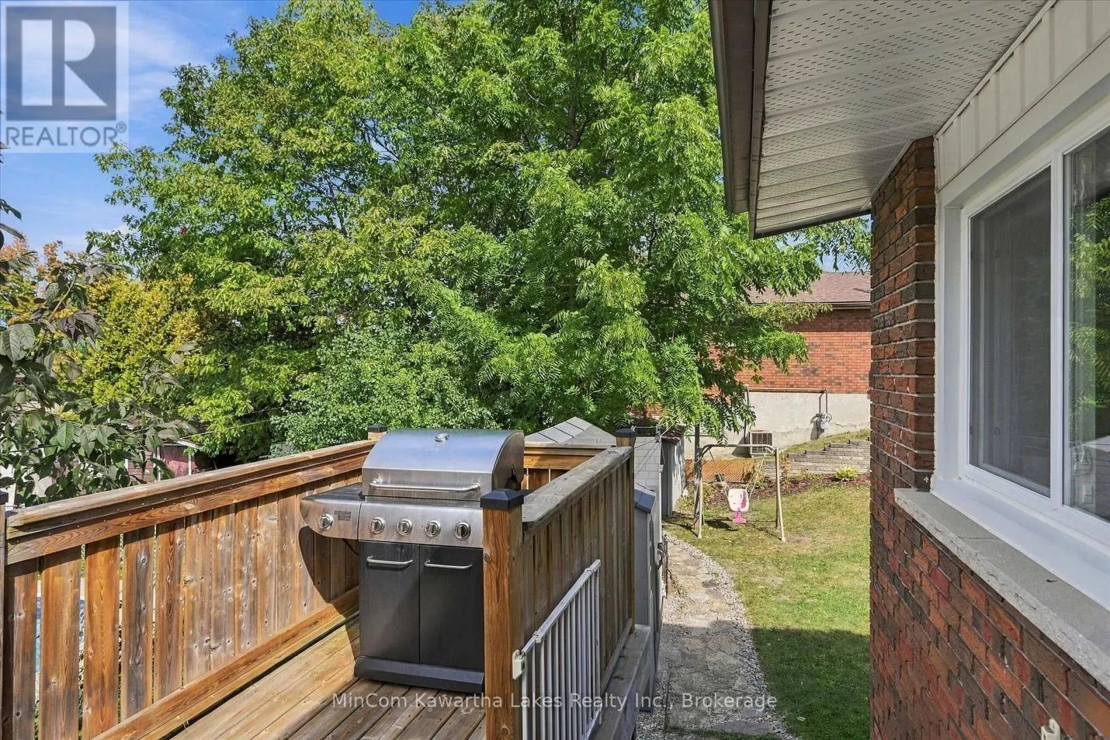 472 HIGHLAND ROAD