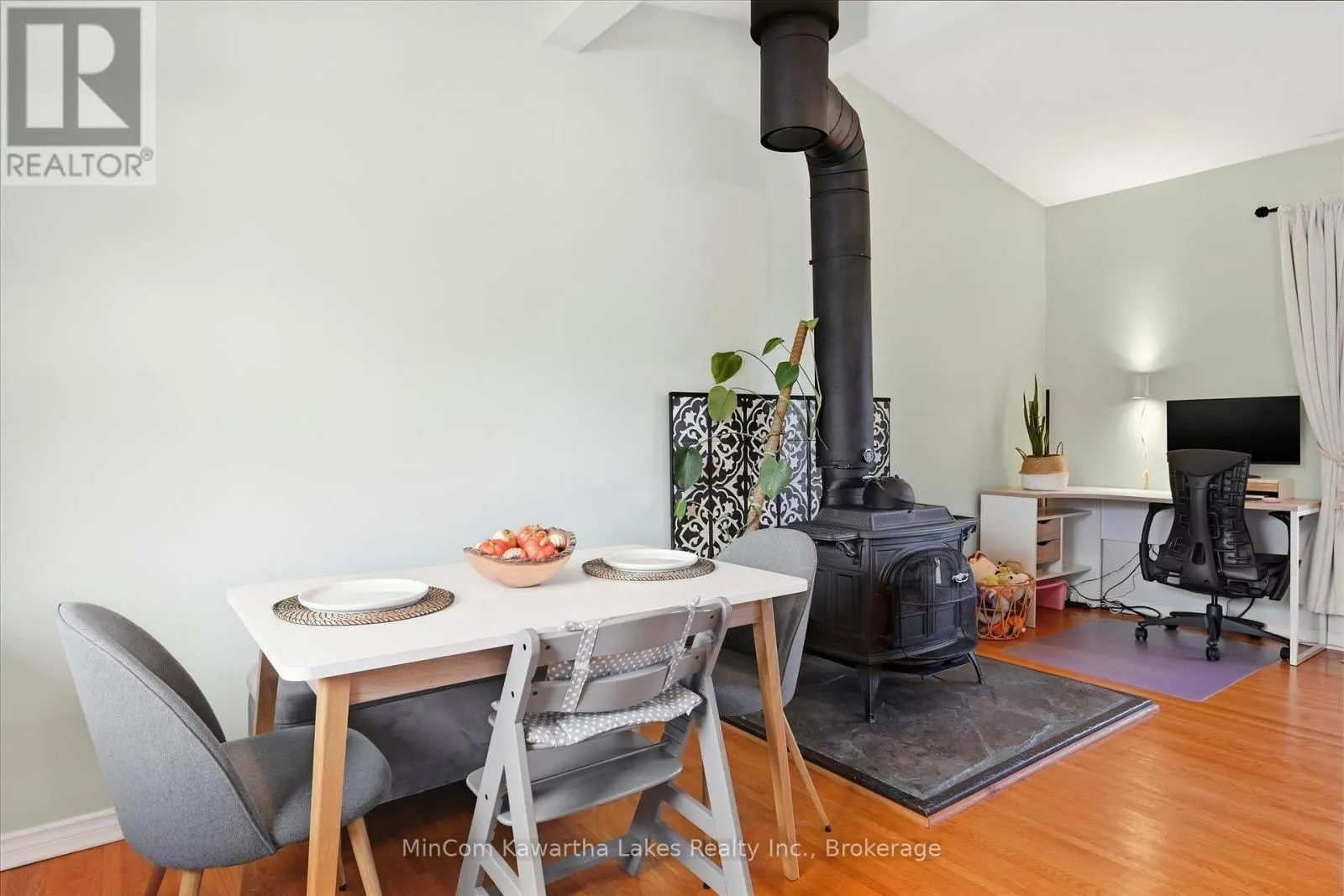 472 HIGHLAND ROAD